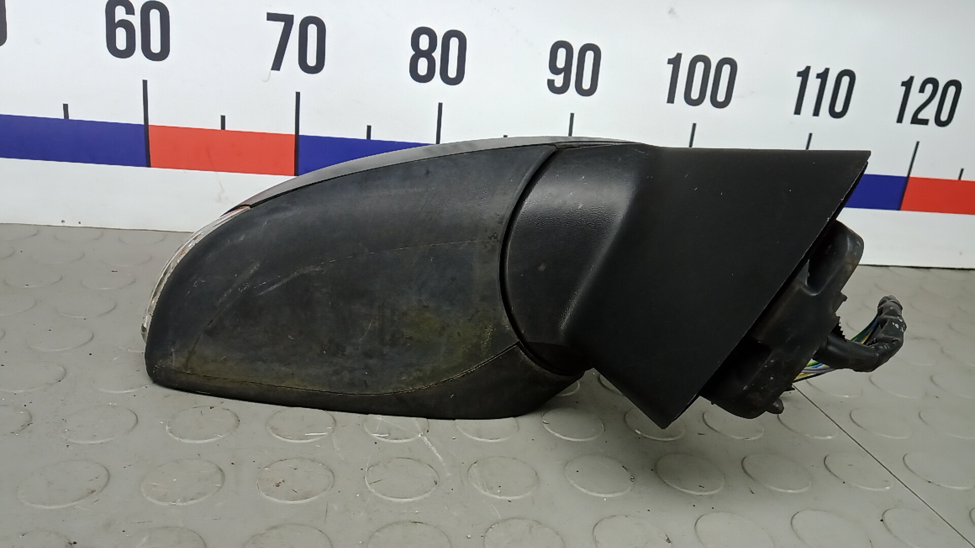 Зеркало правое электрическое