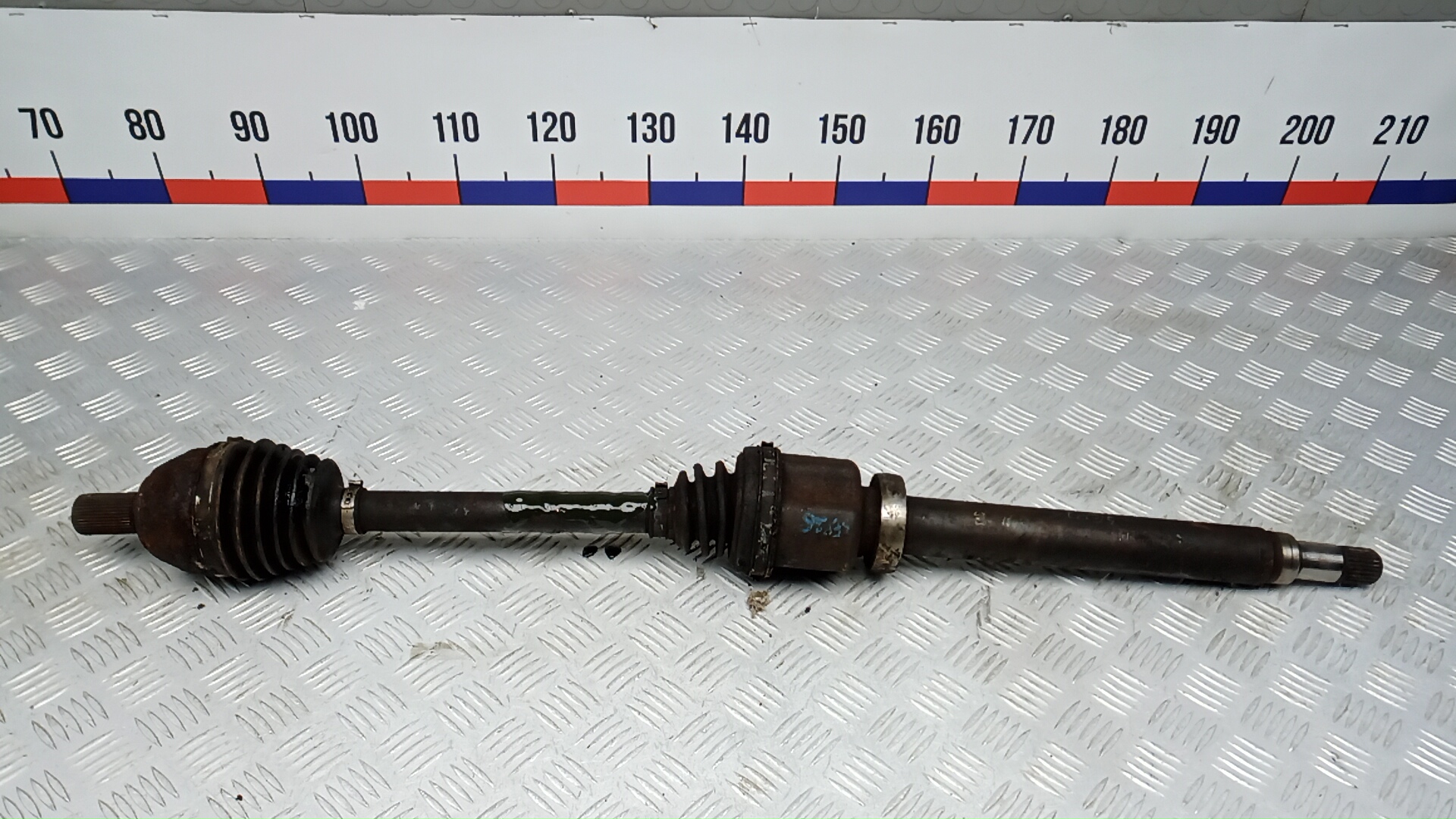 Полуось передняя правая