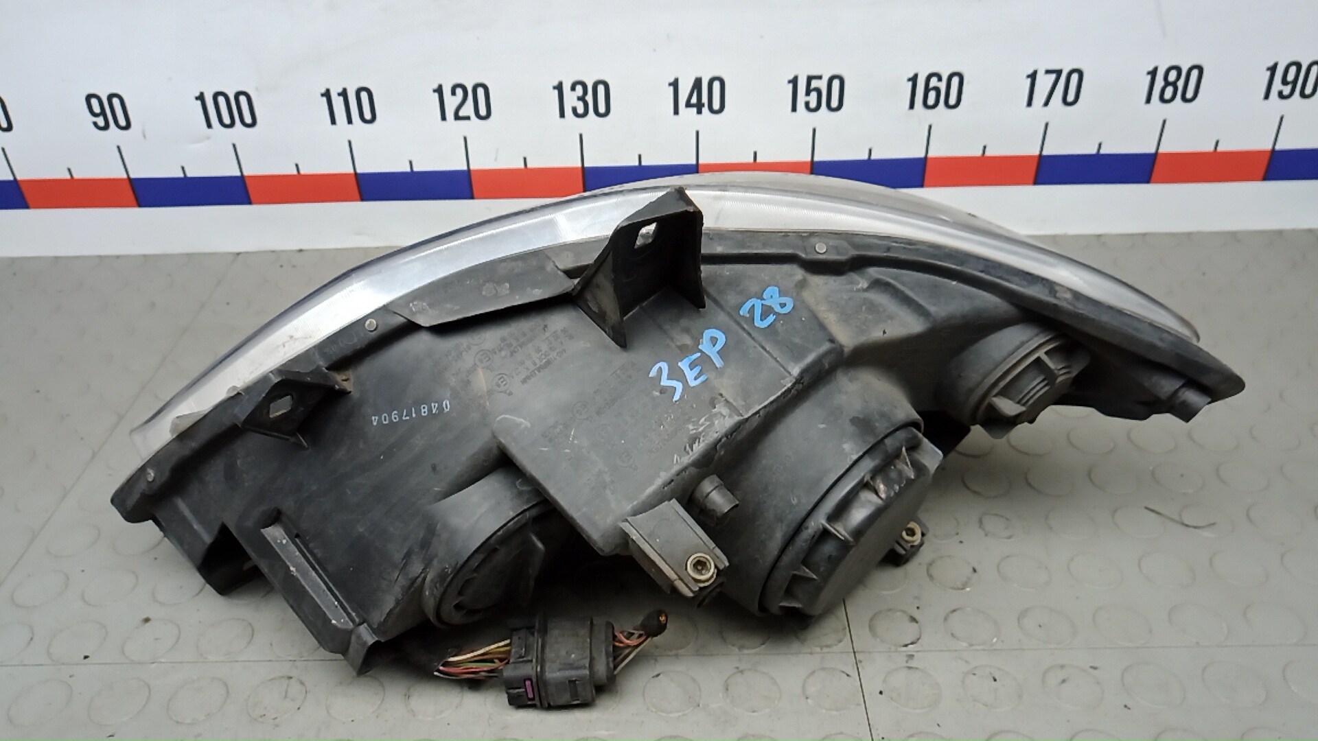 Фара правая