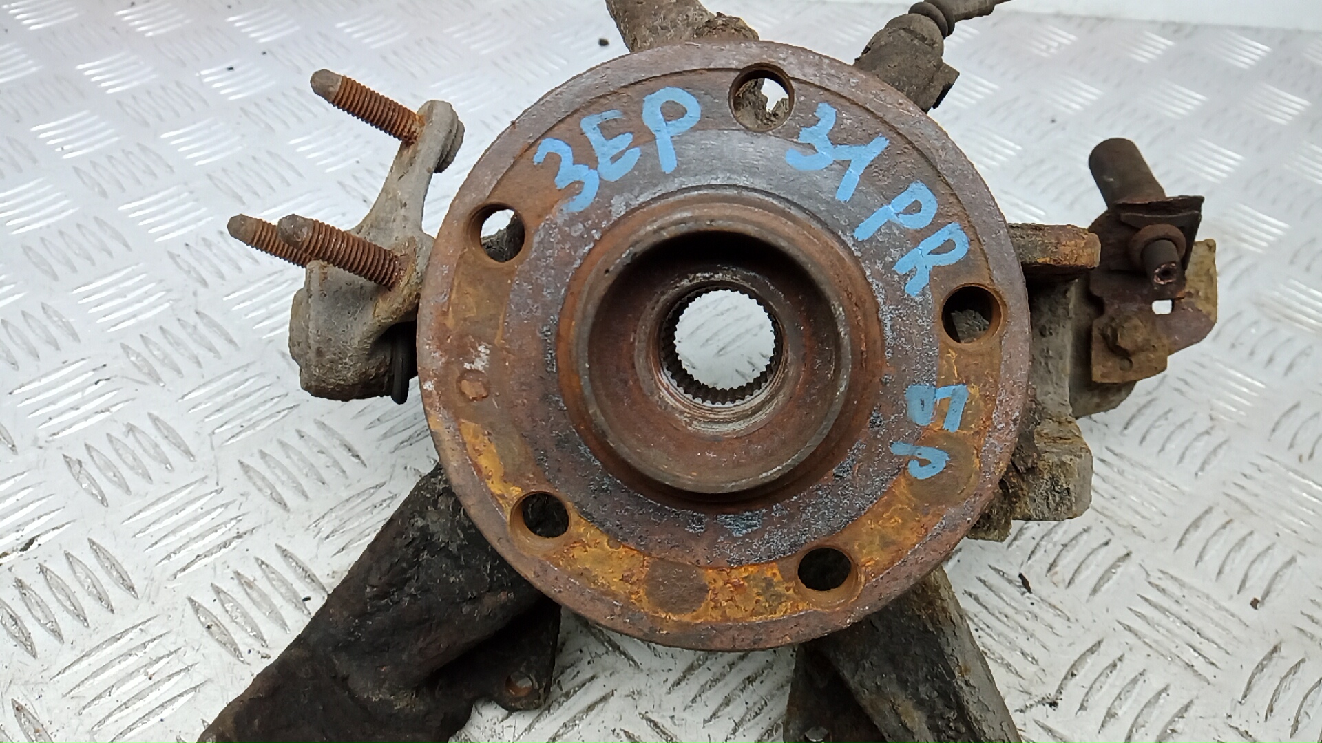 Ступица передняя