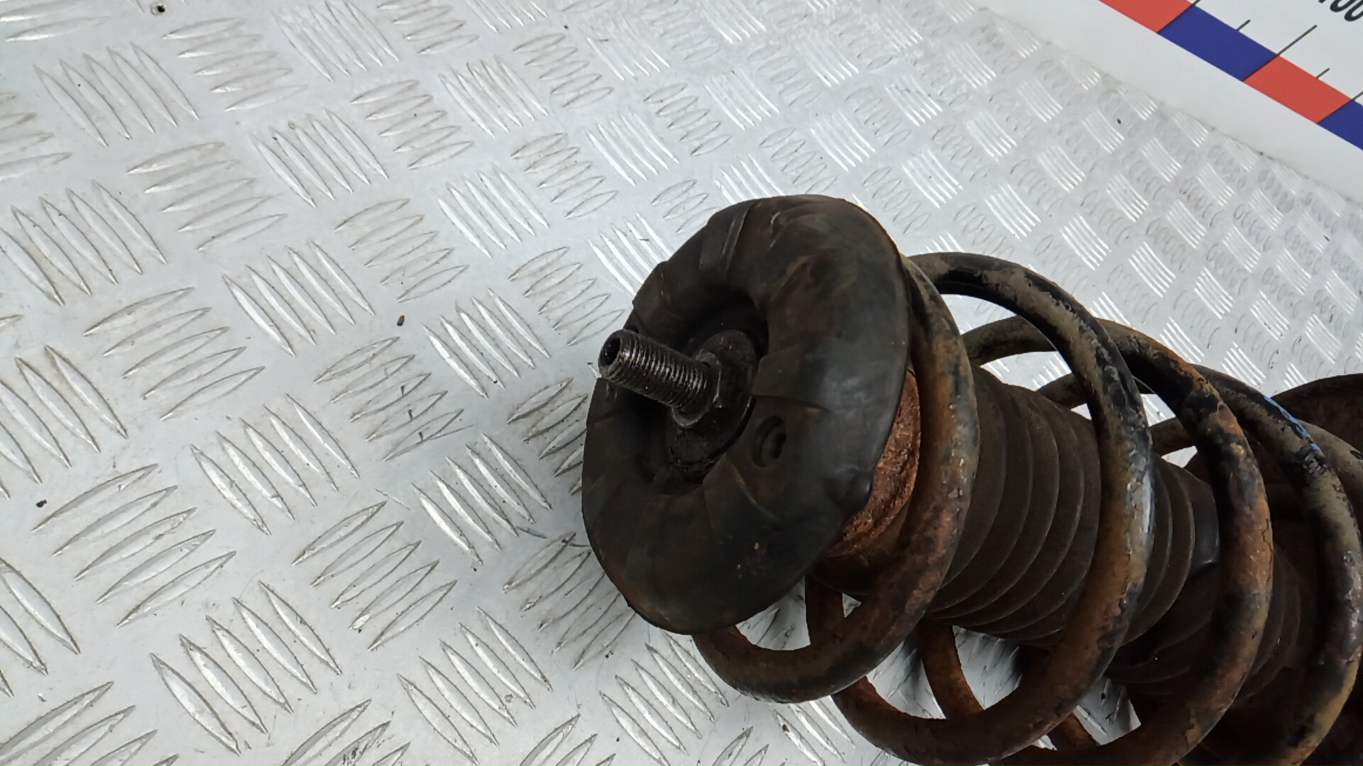 Амортизатор передний правый