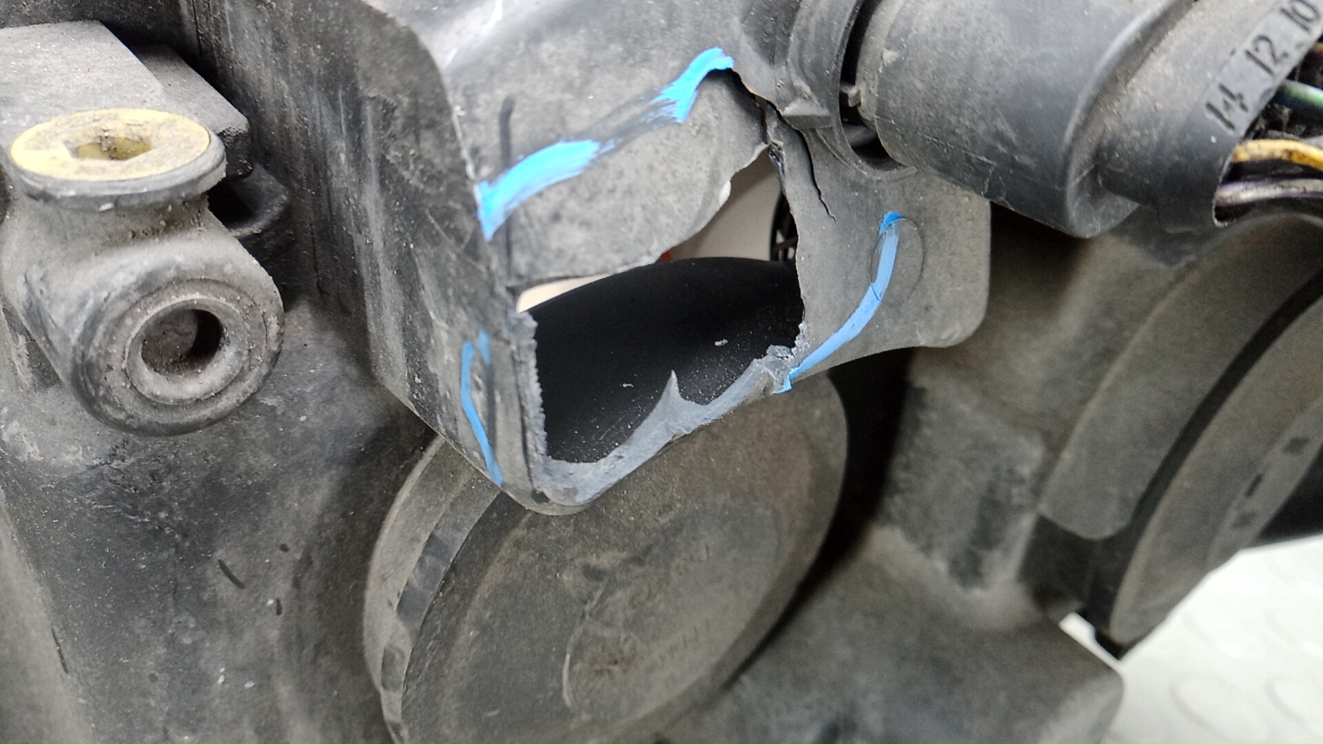 Фара правая