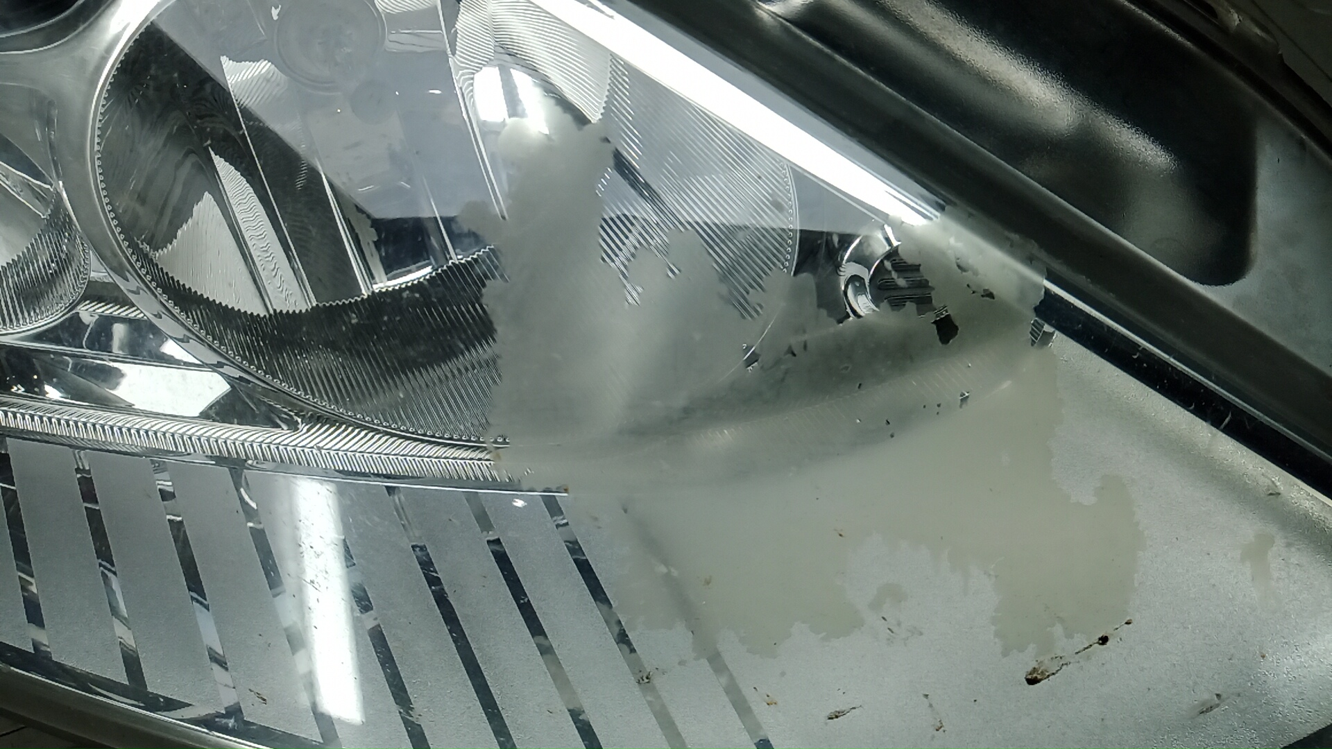 Фара правая