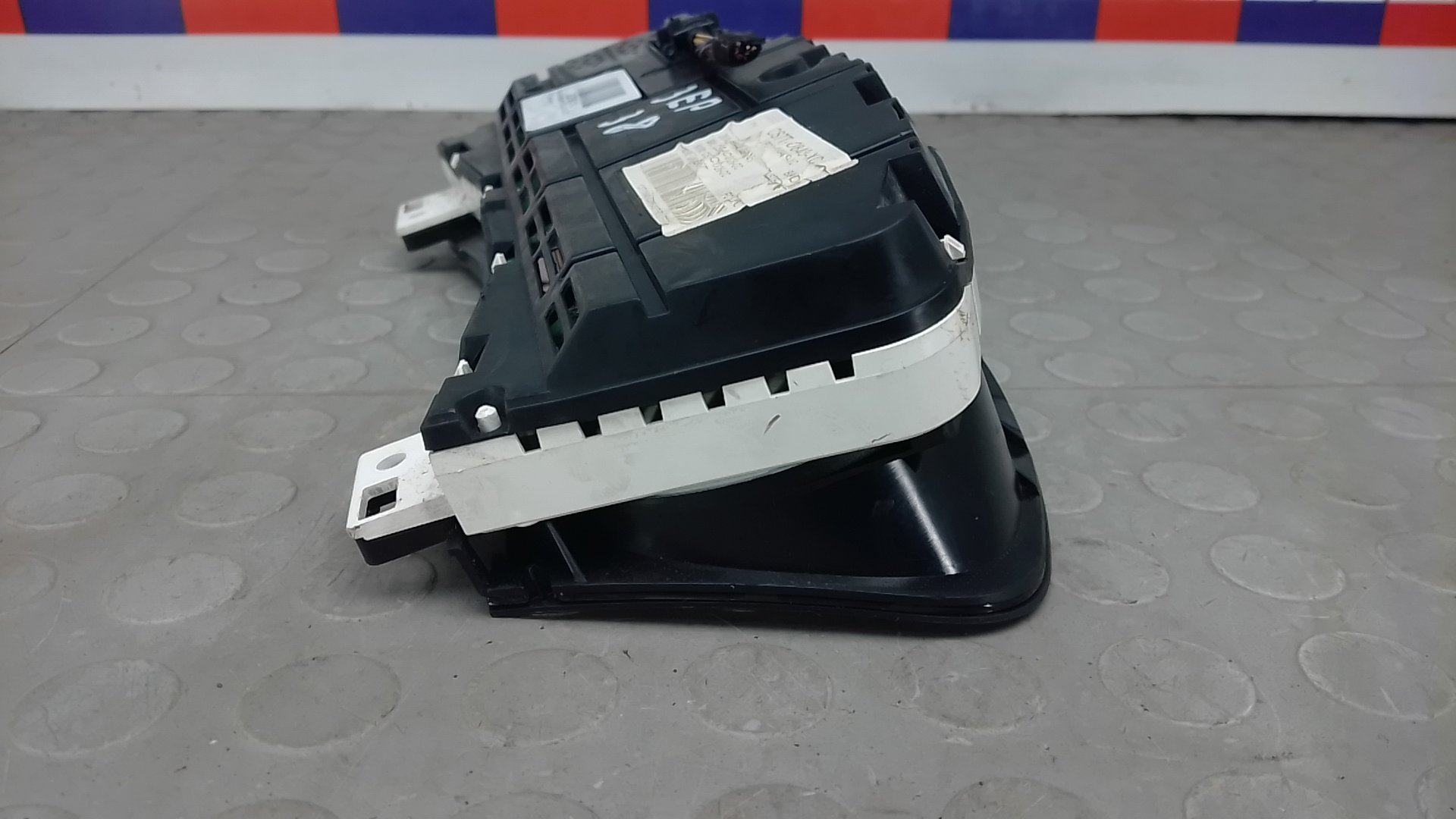 Панель приборов