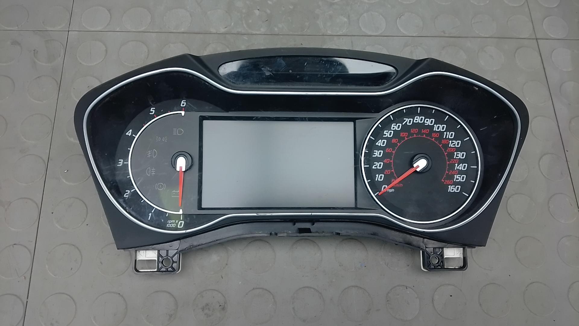 Панель приборов