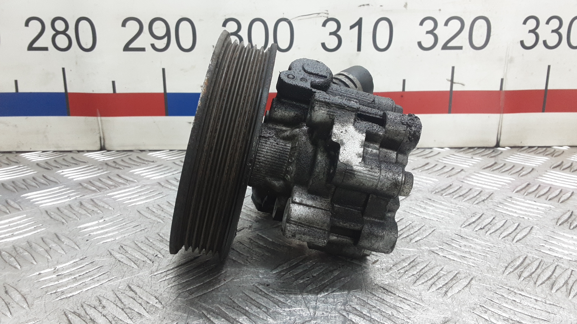 Насос ГУР (гидроусилитель руля)