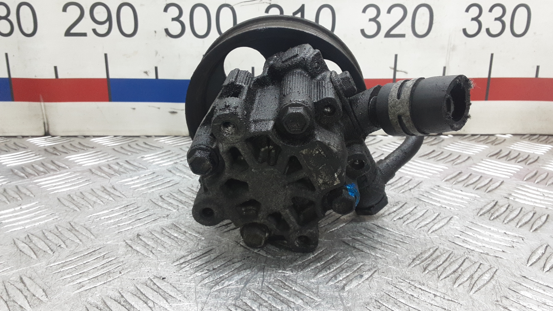 Насос ГУР (гидроусилитель руля)