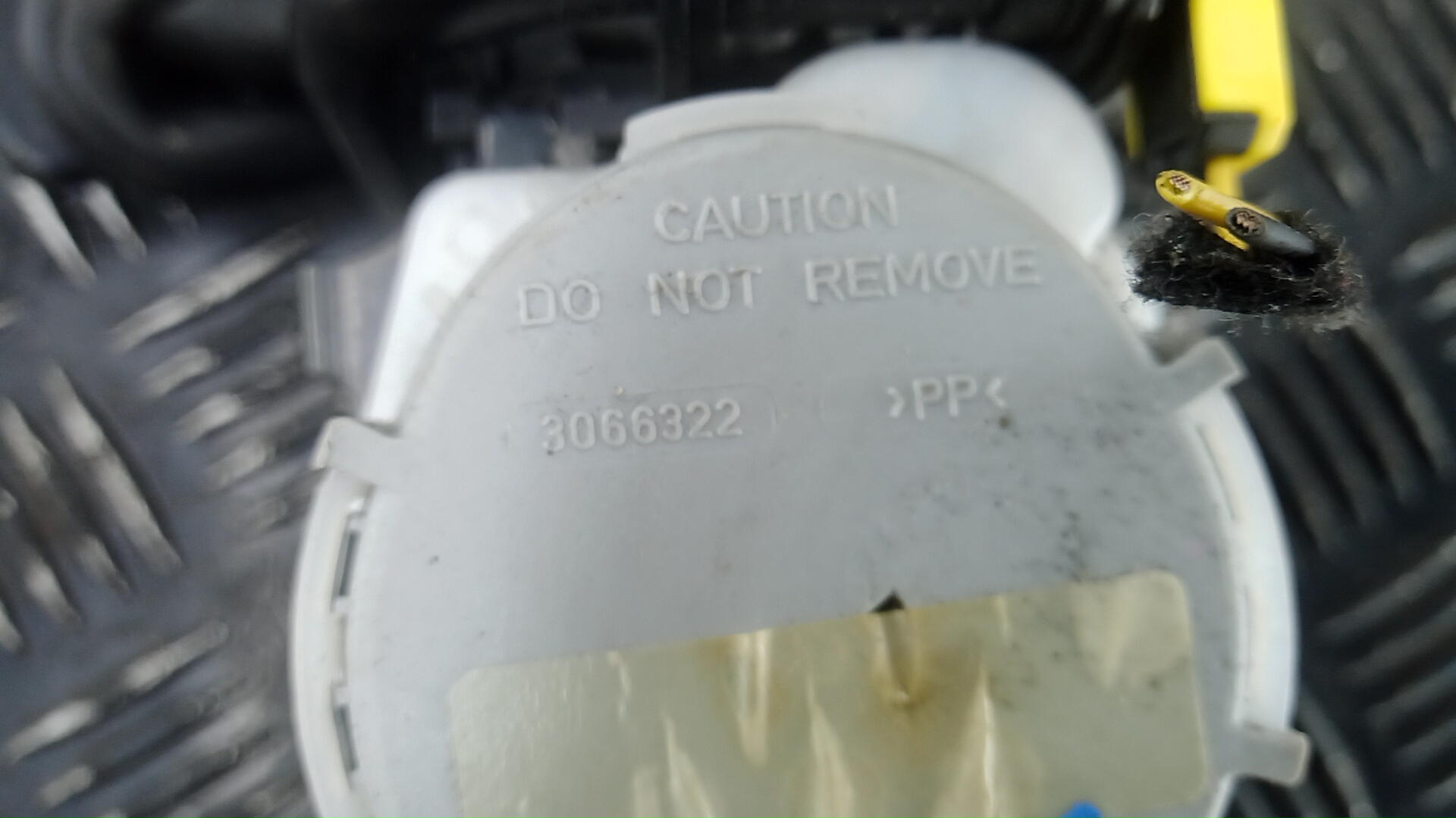 Ремень безопасности с пиропатроном