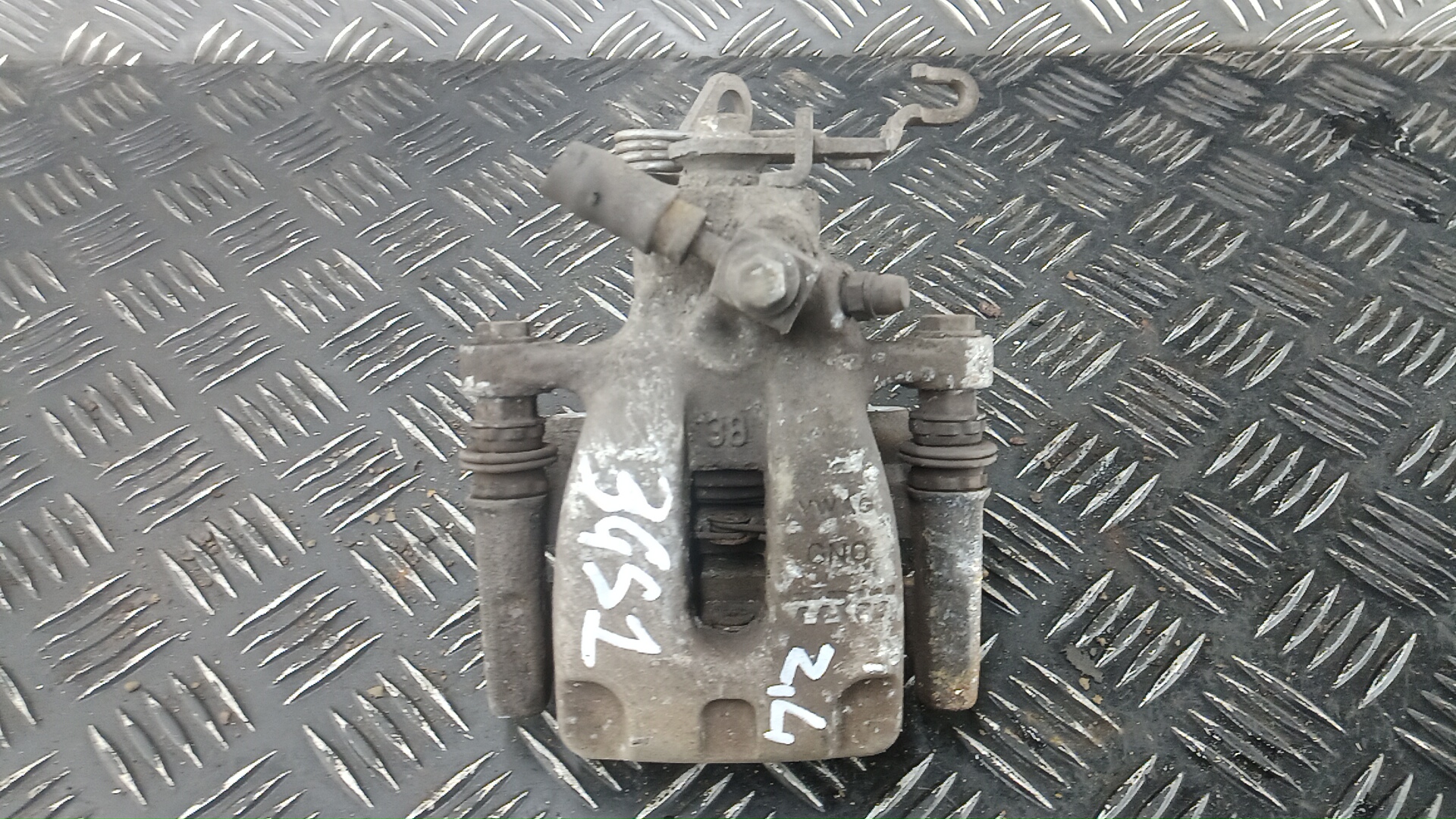 Суппорт задний левый