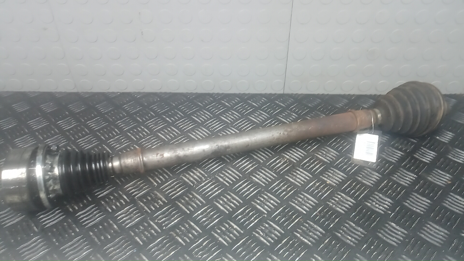 Полуось передняя правая