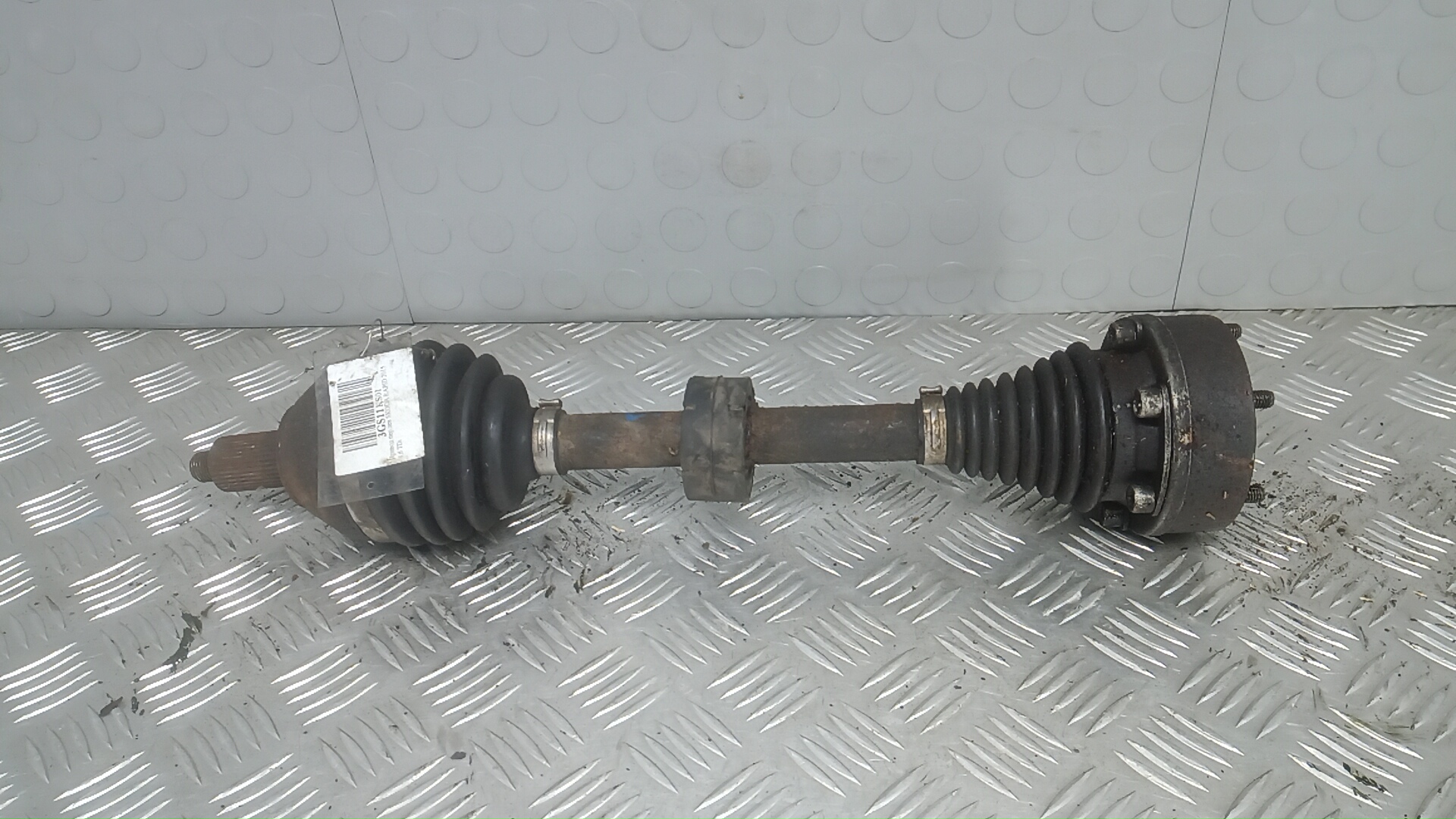 Полуось передняя левая