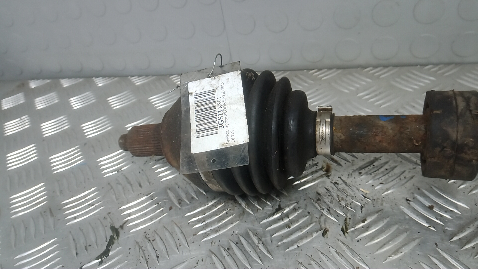 Полуось передняя левая