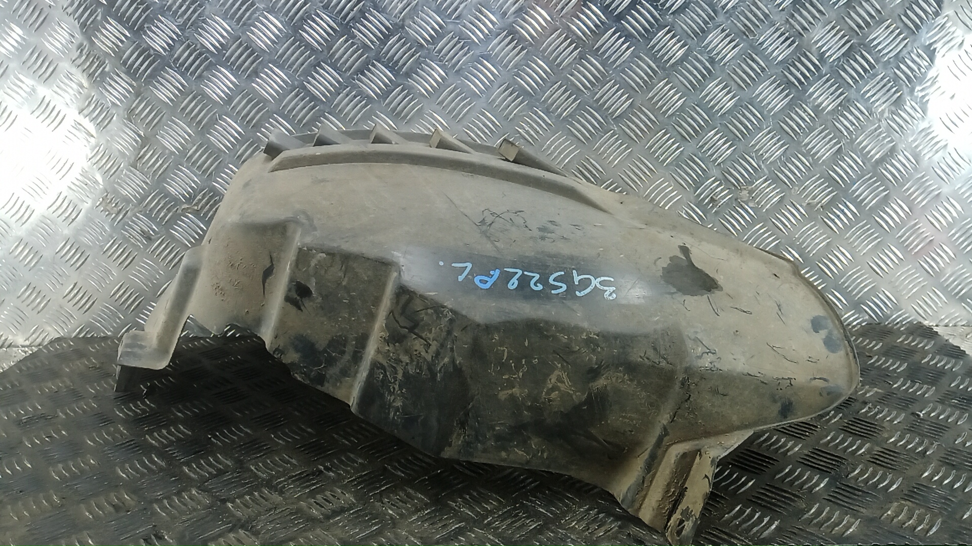 Локер передний левый