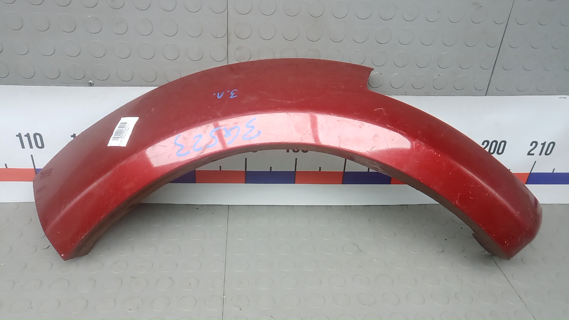 Накладка заднего крыла левого