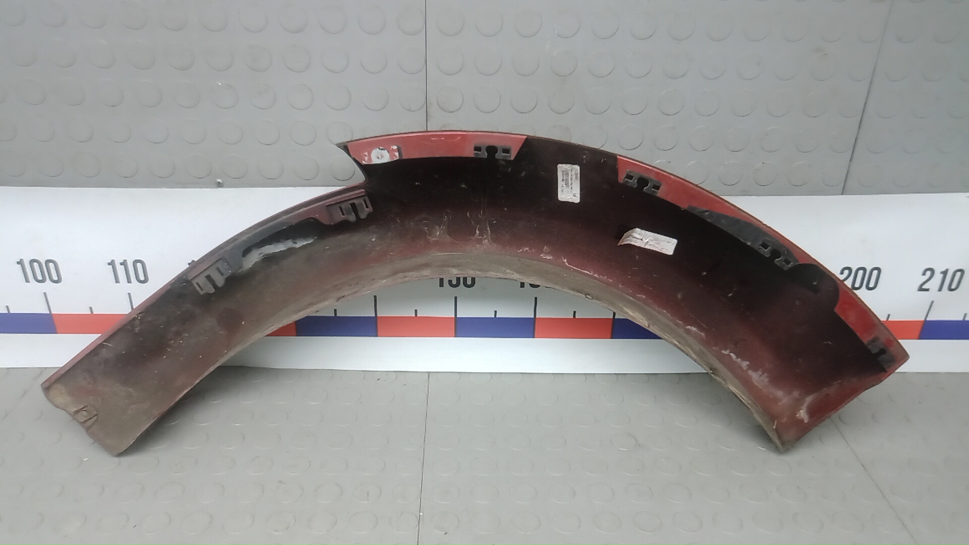 Накладка заднего крыла левого