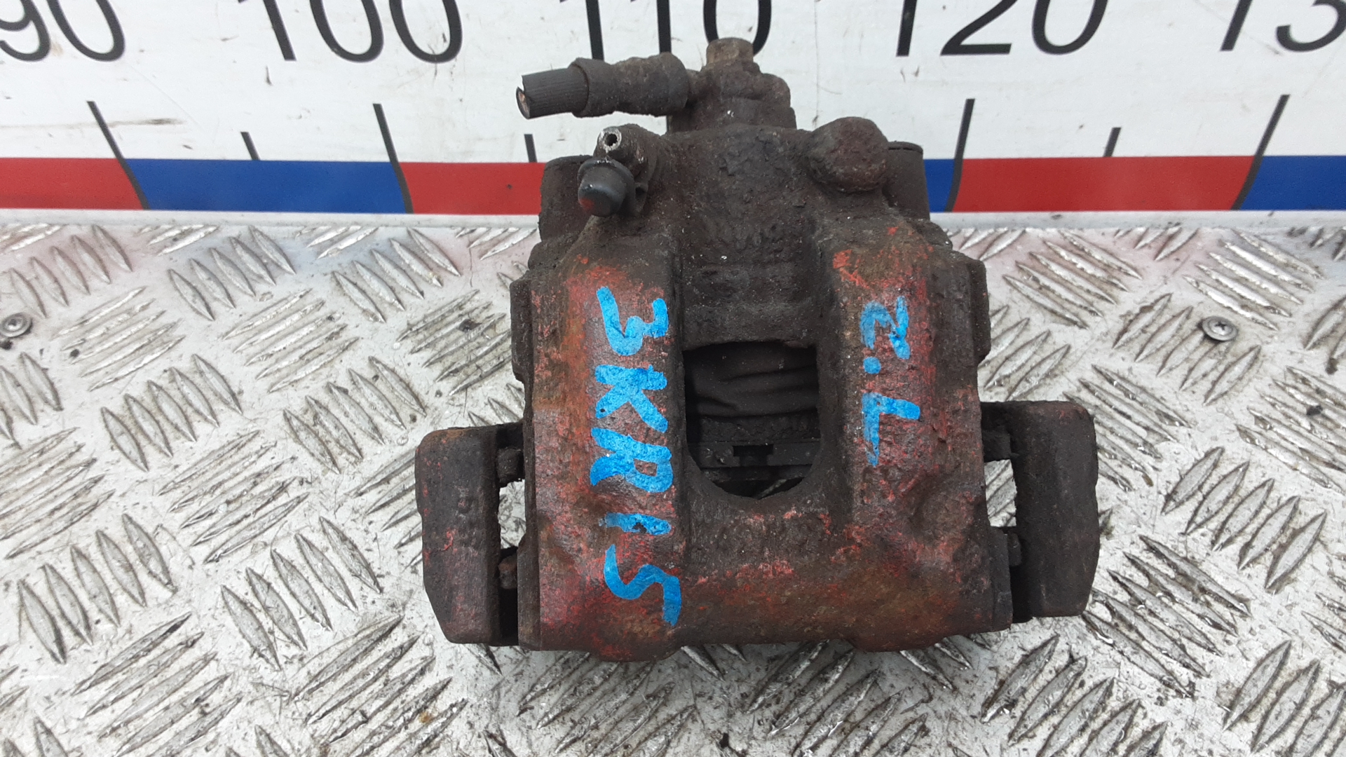 Суппорт задний левый