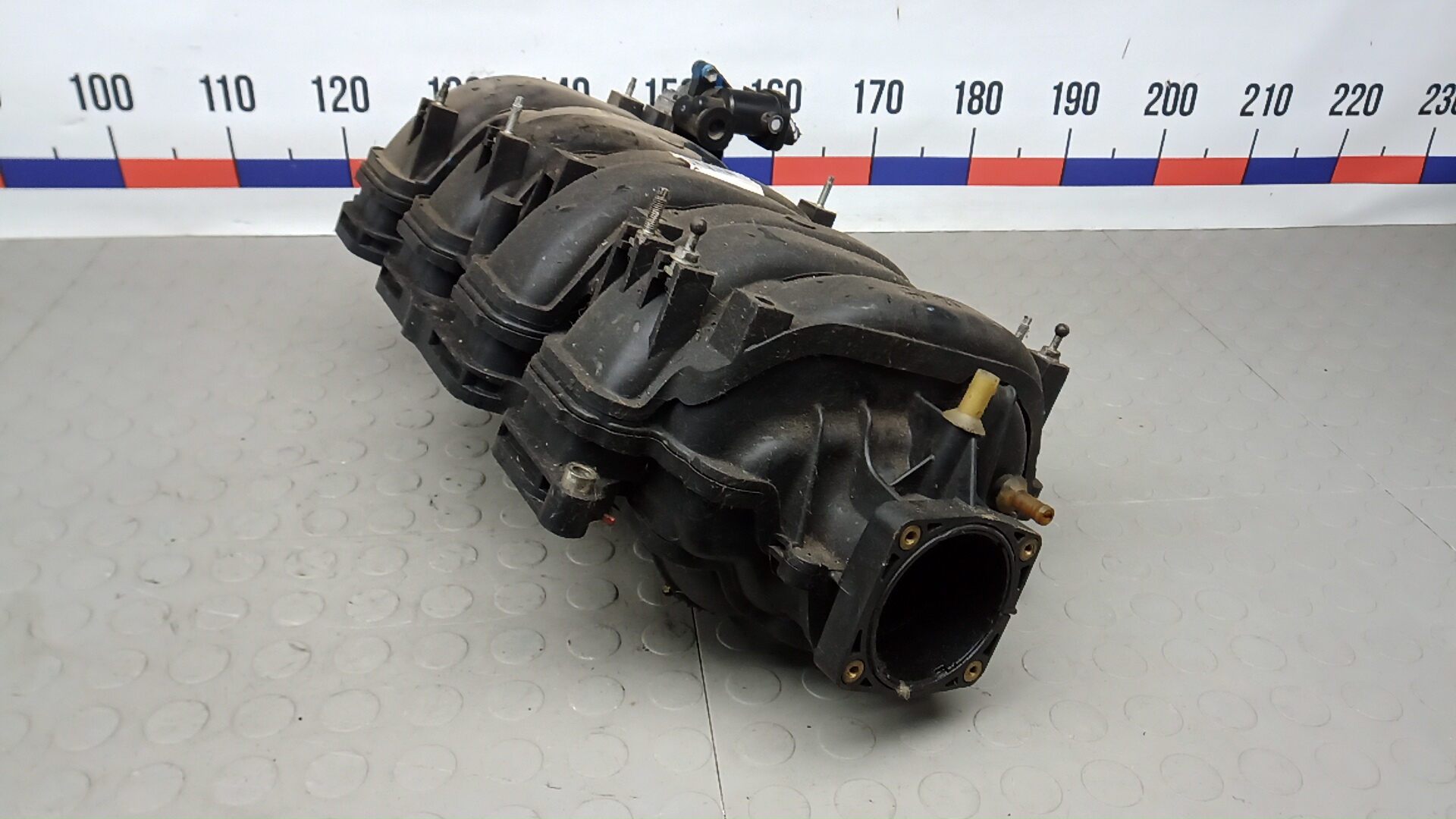 Коллектор впускной