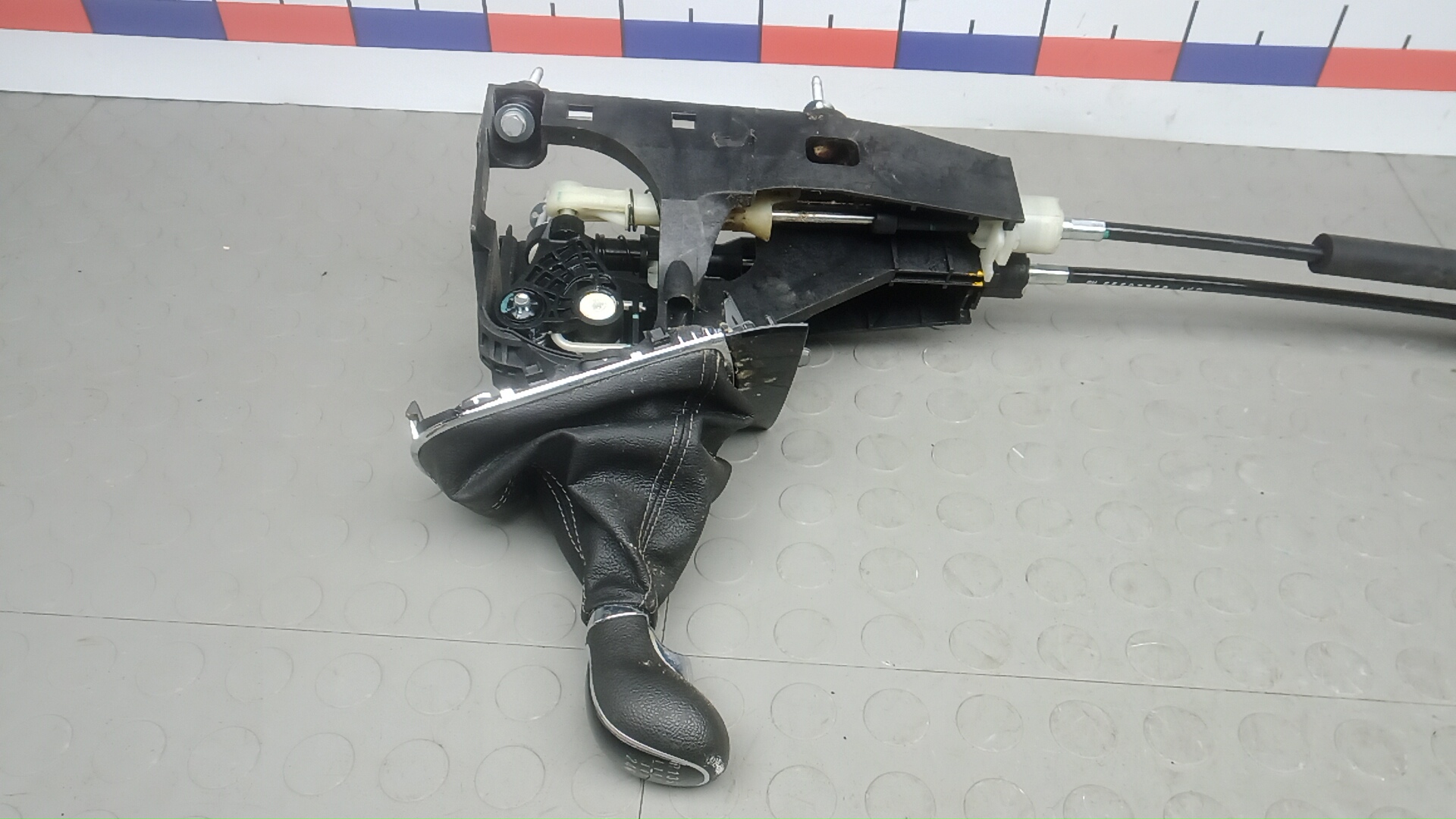 Кулиса МКПП / АКПП