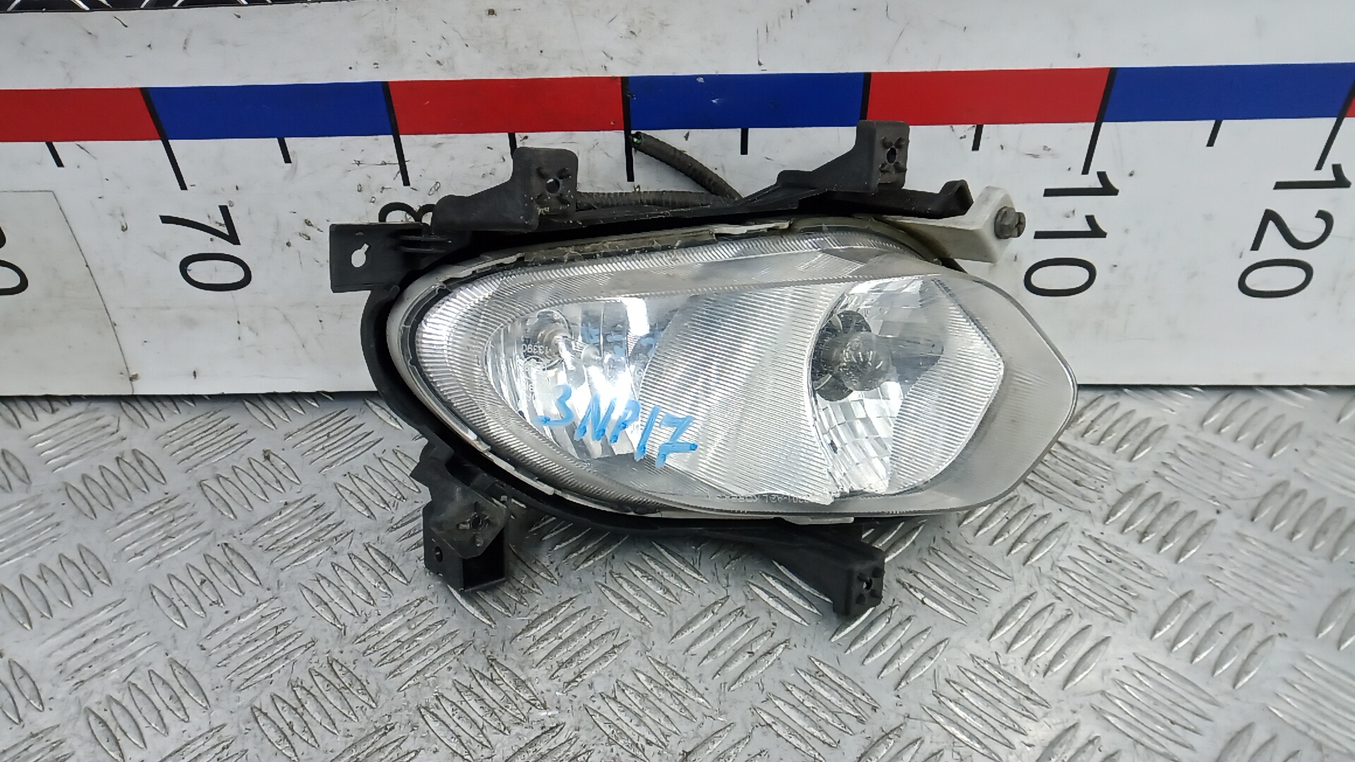 Фара левая