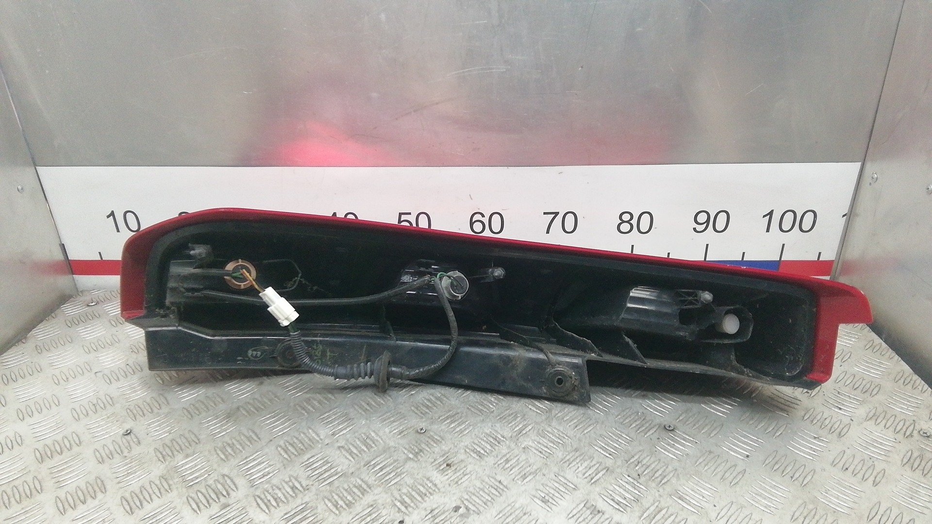 Фонарь задний правый