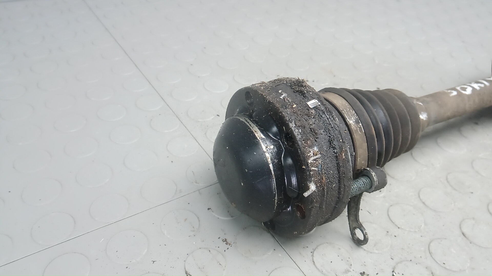 Полуось передняя левая