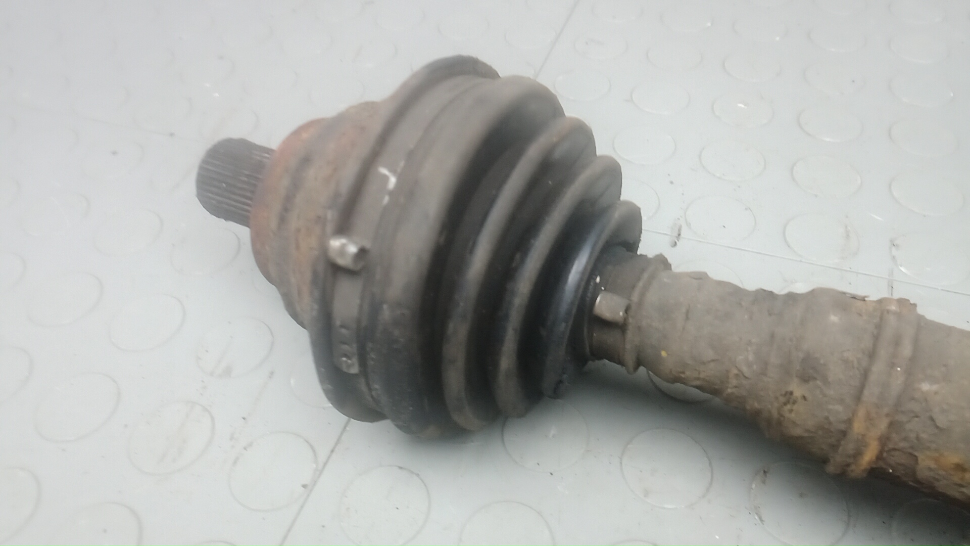 Полуось передняя правая