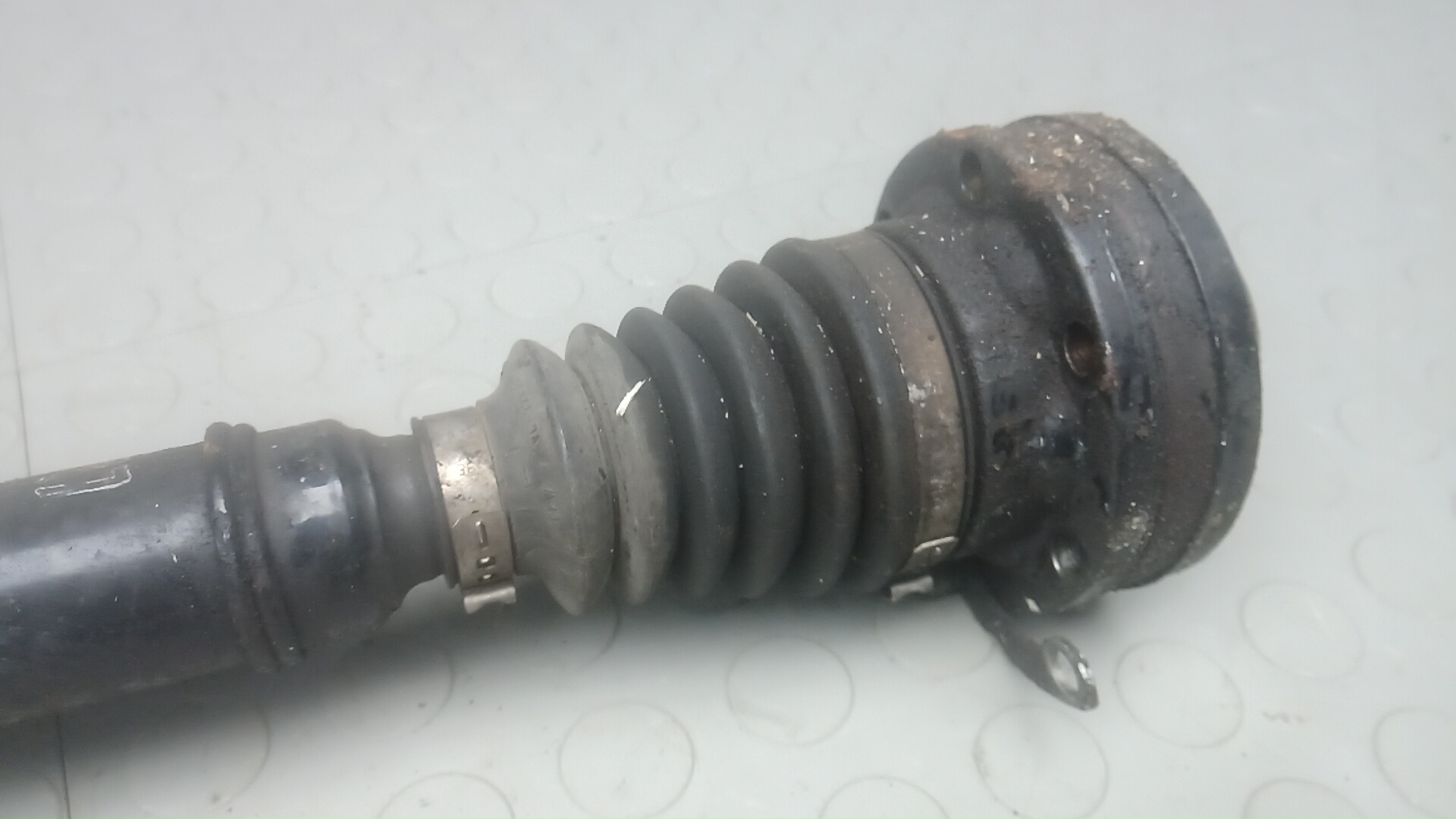 Полуось передняя правая