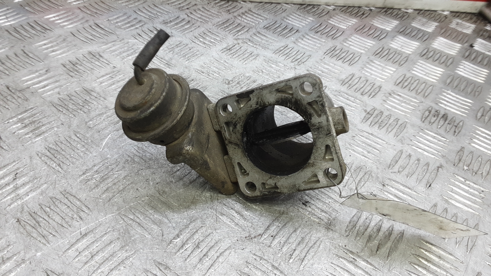 Заслонка дроссельная электрическая