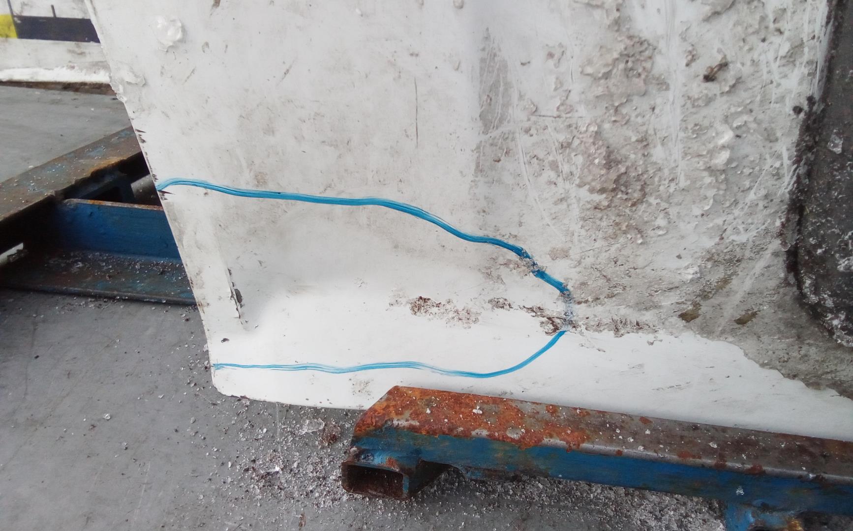 Дверь передняя левая