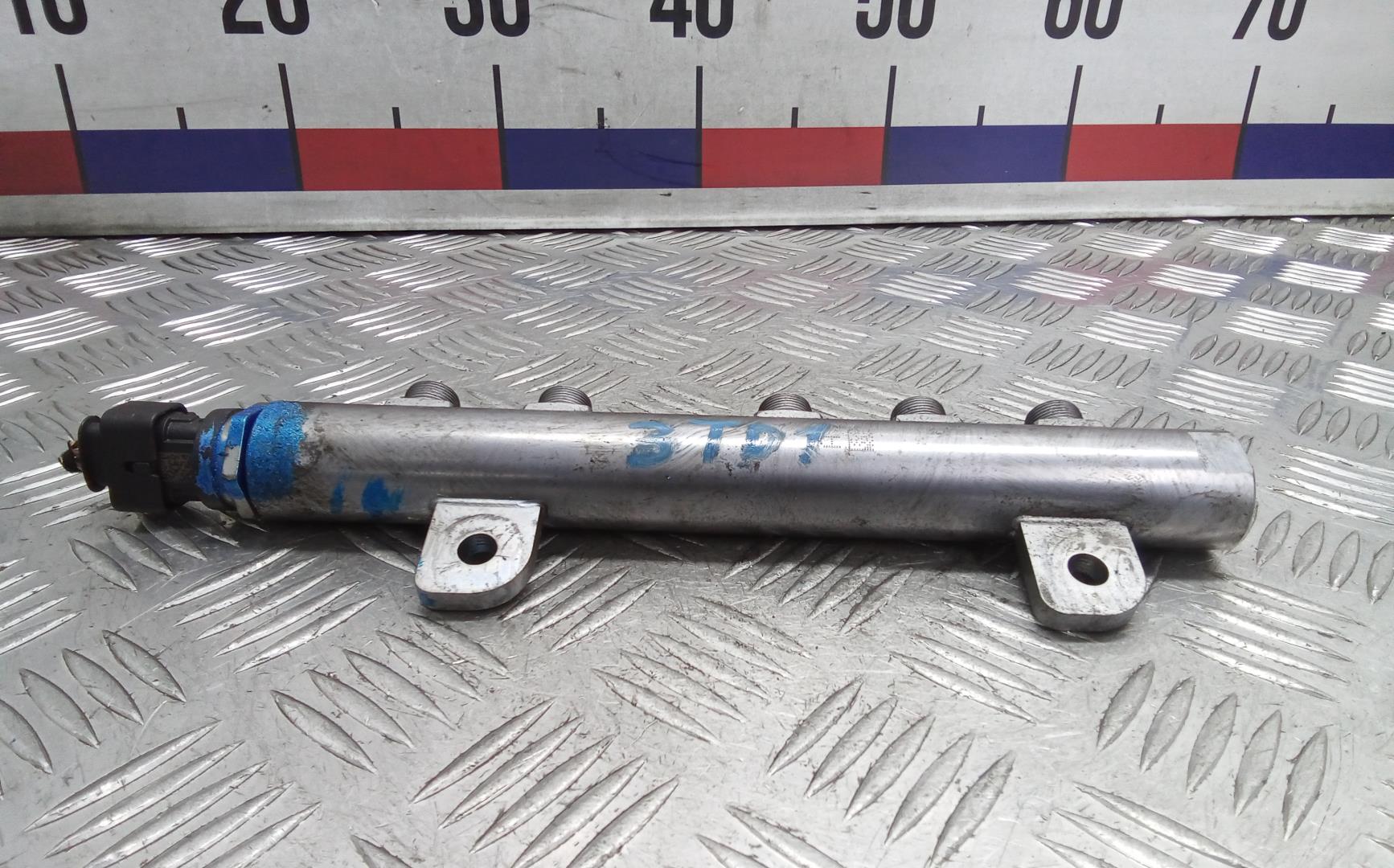 Рейка топливная (рампа)