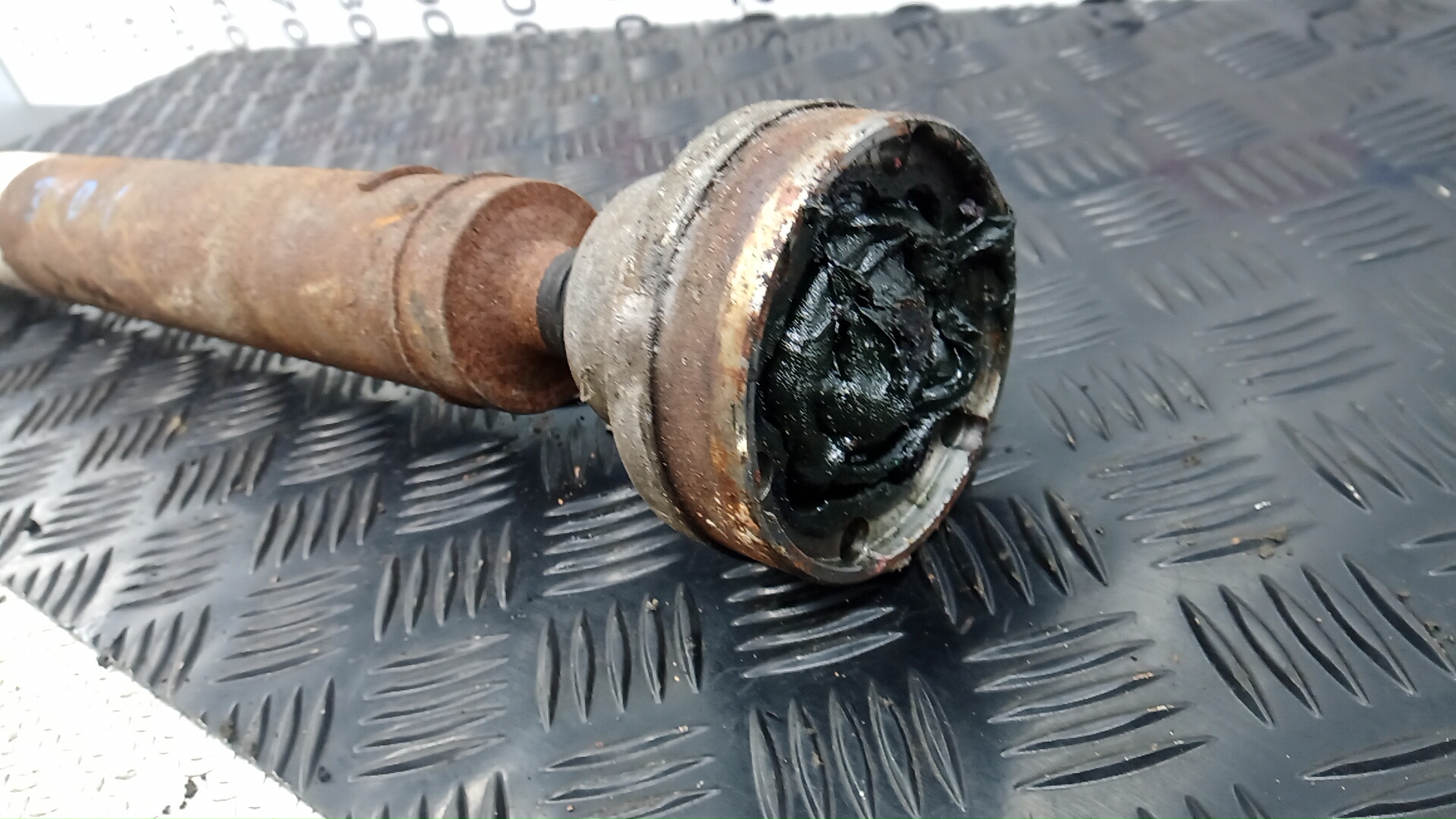 Вал карданный