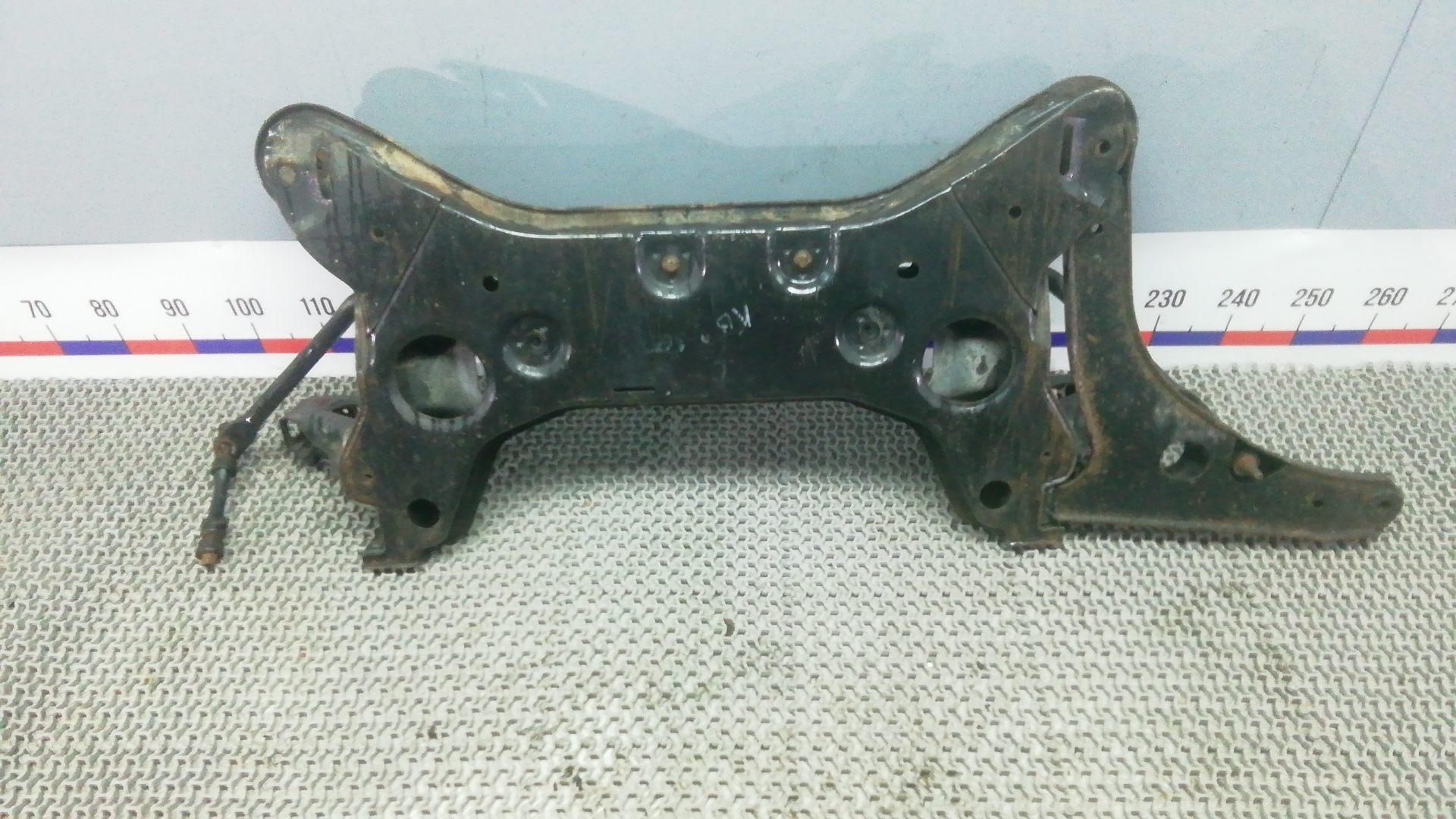 Балка передняя (крепление продольных тяг)