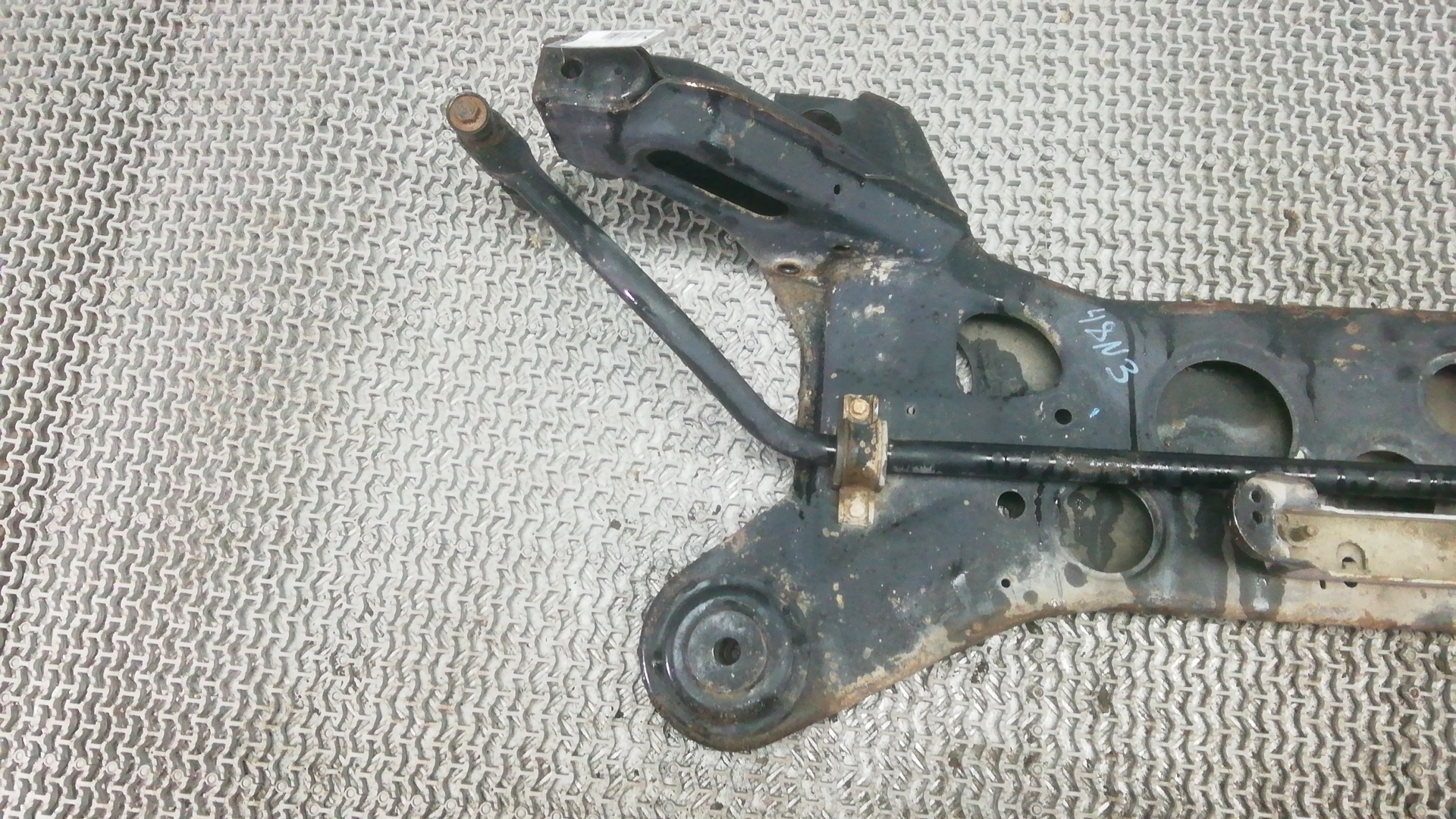 Балка передняя (крепление продольных тяг)