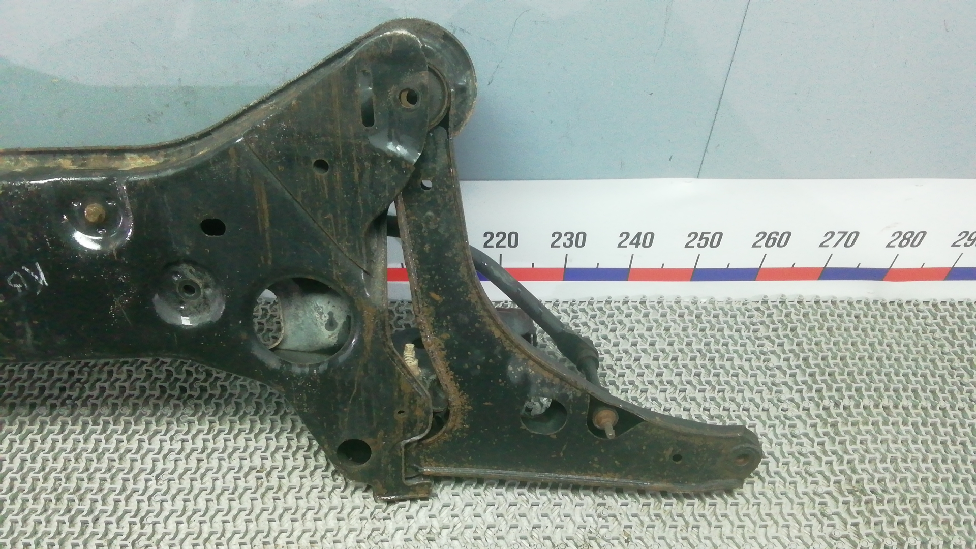 Балка передняя (крепление продольных тяг)