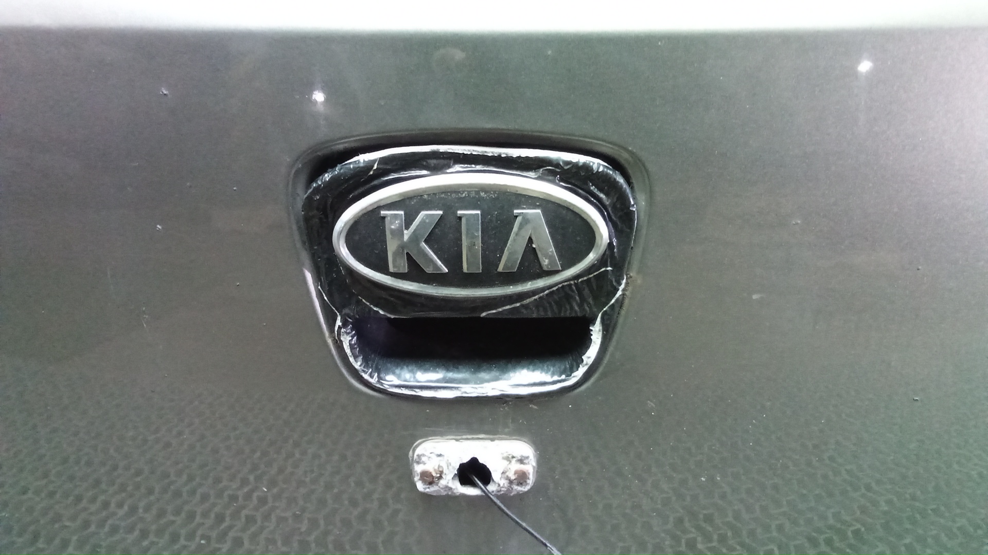 Дверь багажника