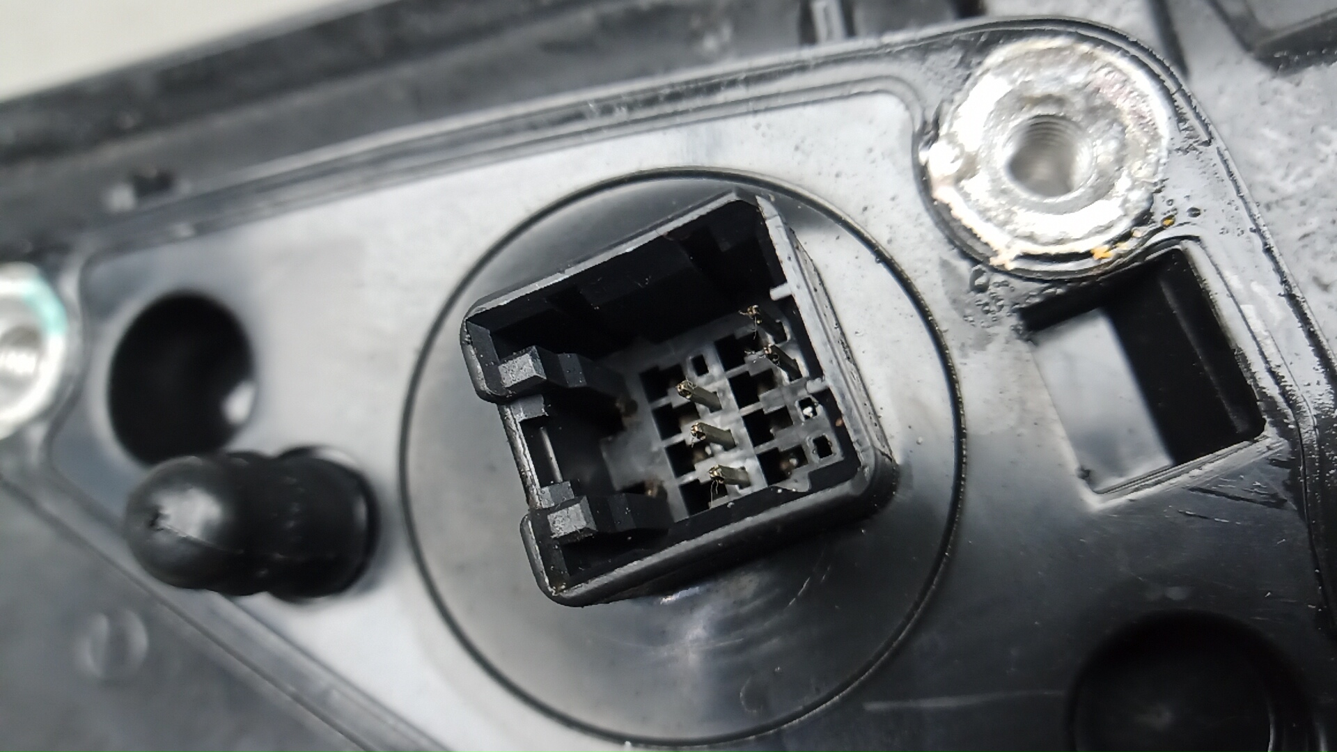 Зеркало правое электрическое