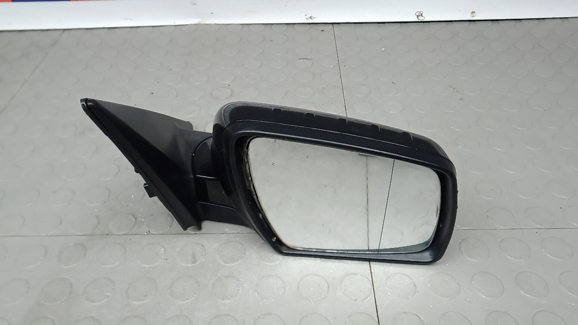 Зеркало правое электрическое