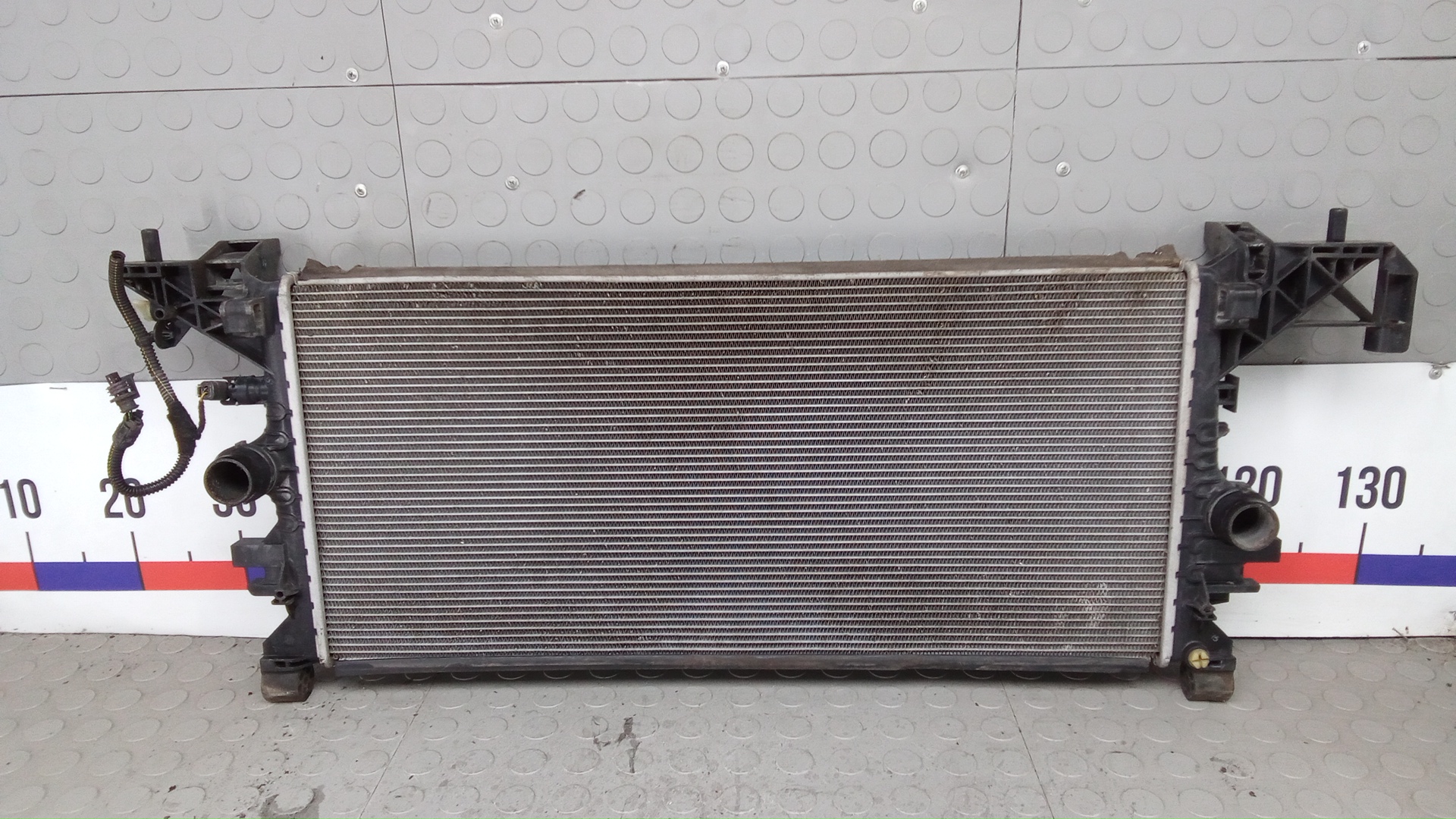 Радиатор охлаждения двигателя основной