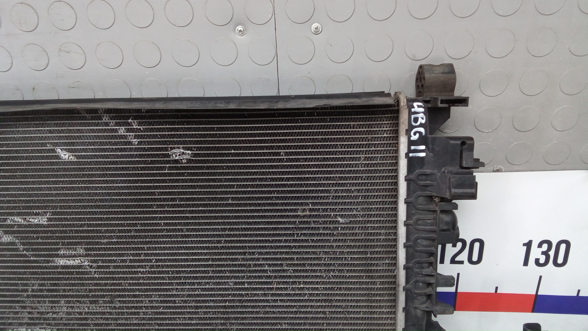 Радиатор охлаждения двигателя основной