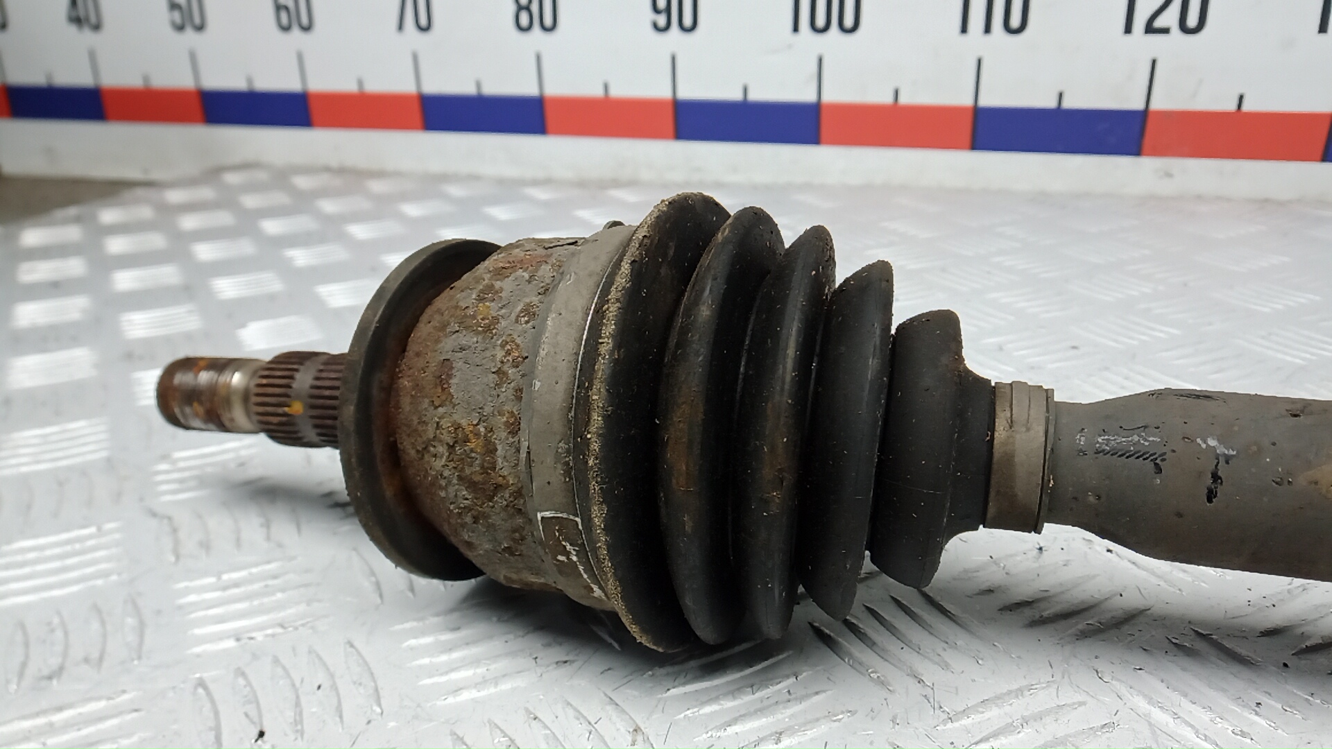 Полуось передняя правая