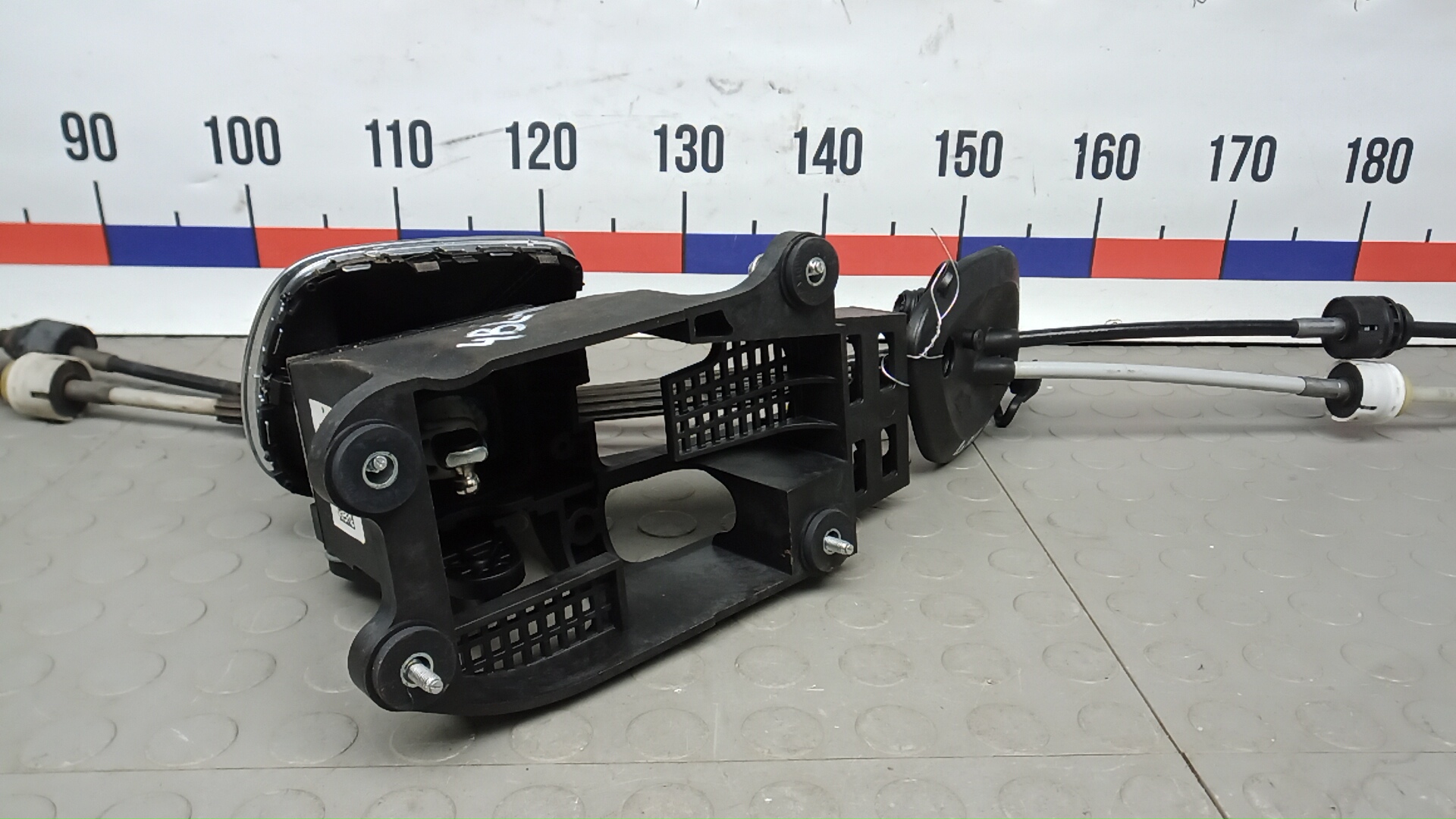 Кулиса МКПП / АКПП