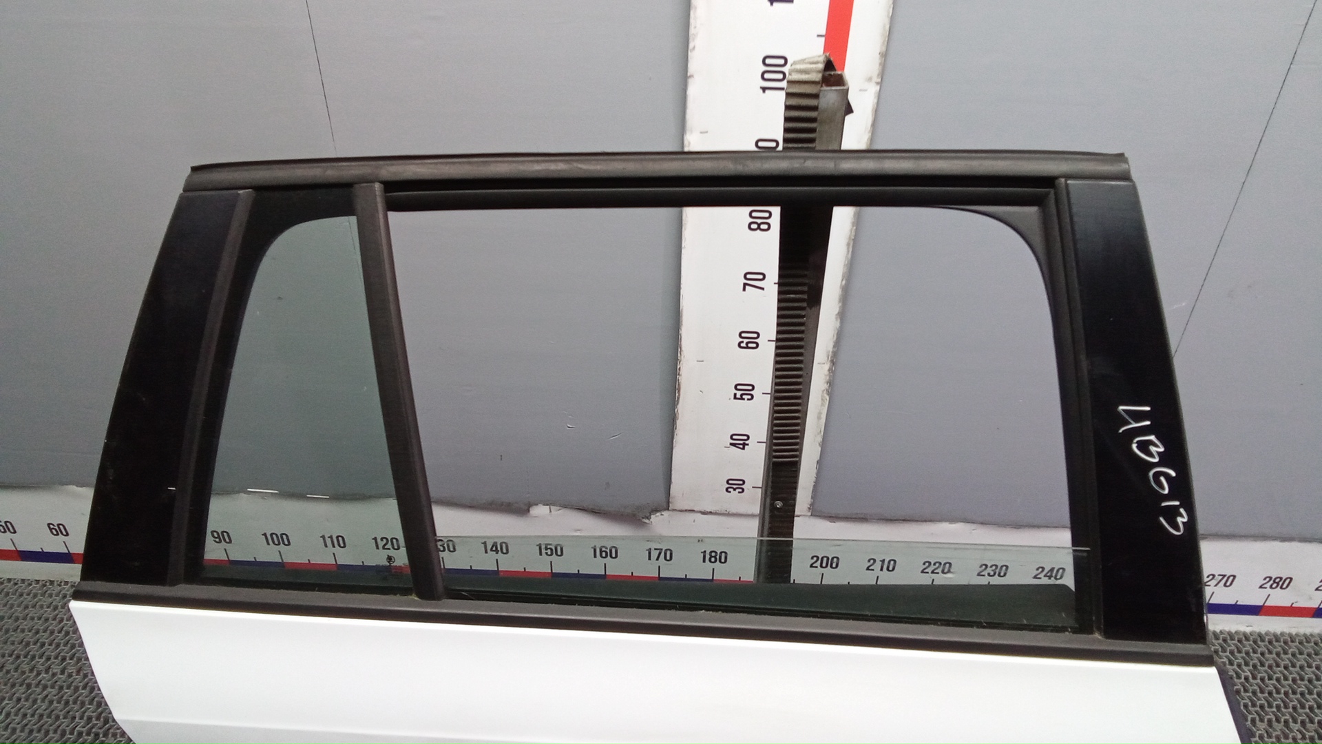 Дверь задняя правая