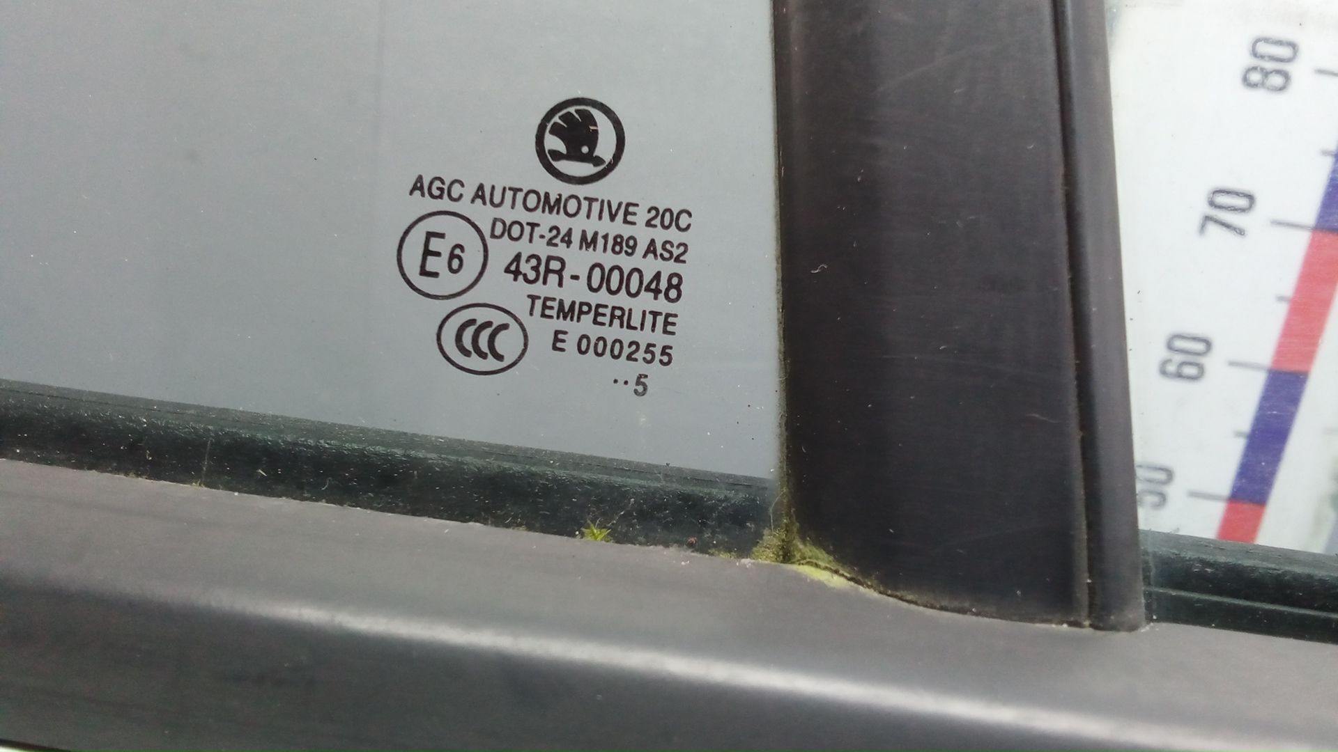 Дверь задняя правая