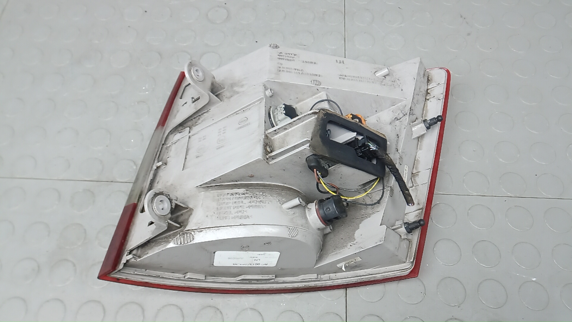 Фонарь задний левый