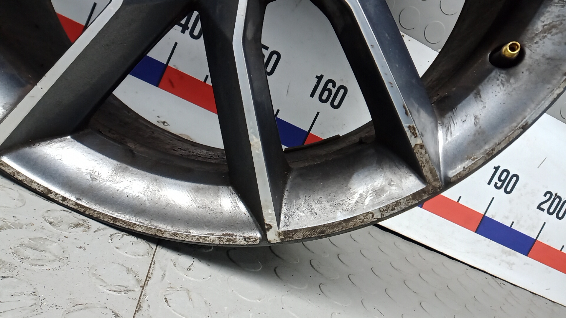 Диск колесный литой легкий сплав