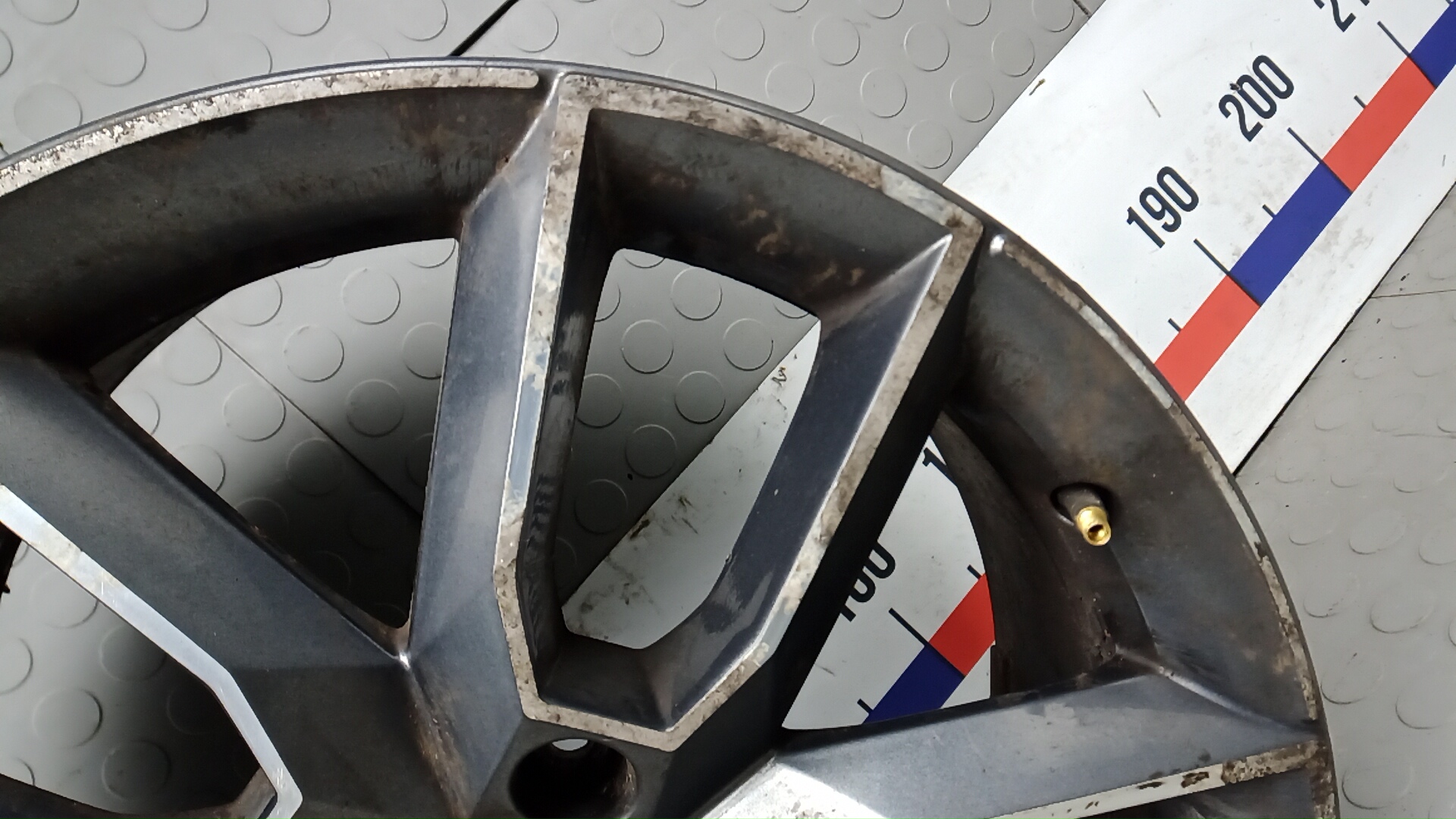 Диск колесный литой легкий сплав