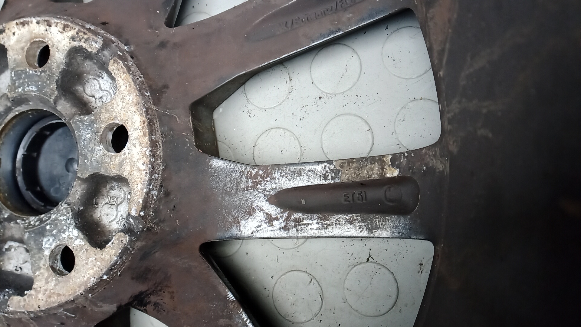 Диск колесный литой легкий сплав