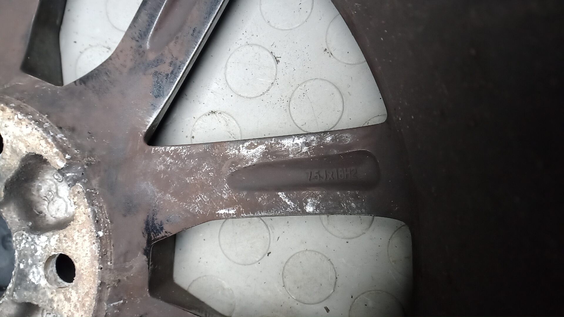 Диск колесный литой легкий сплав