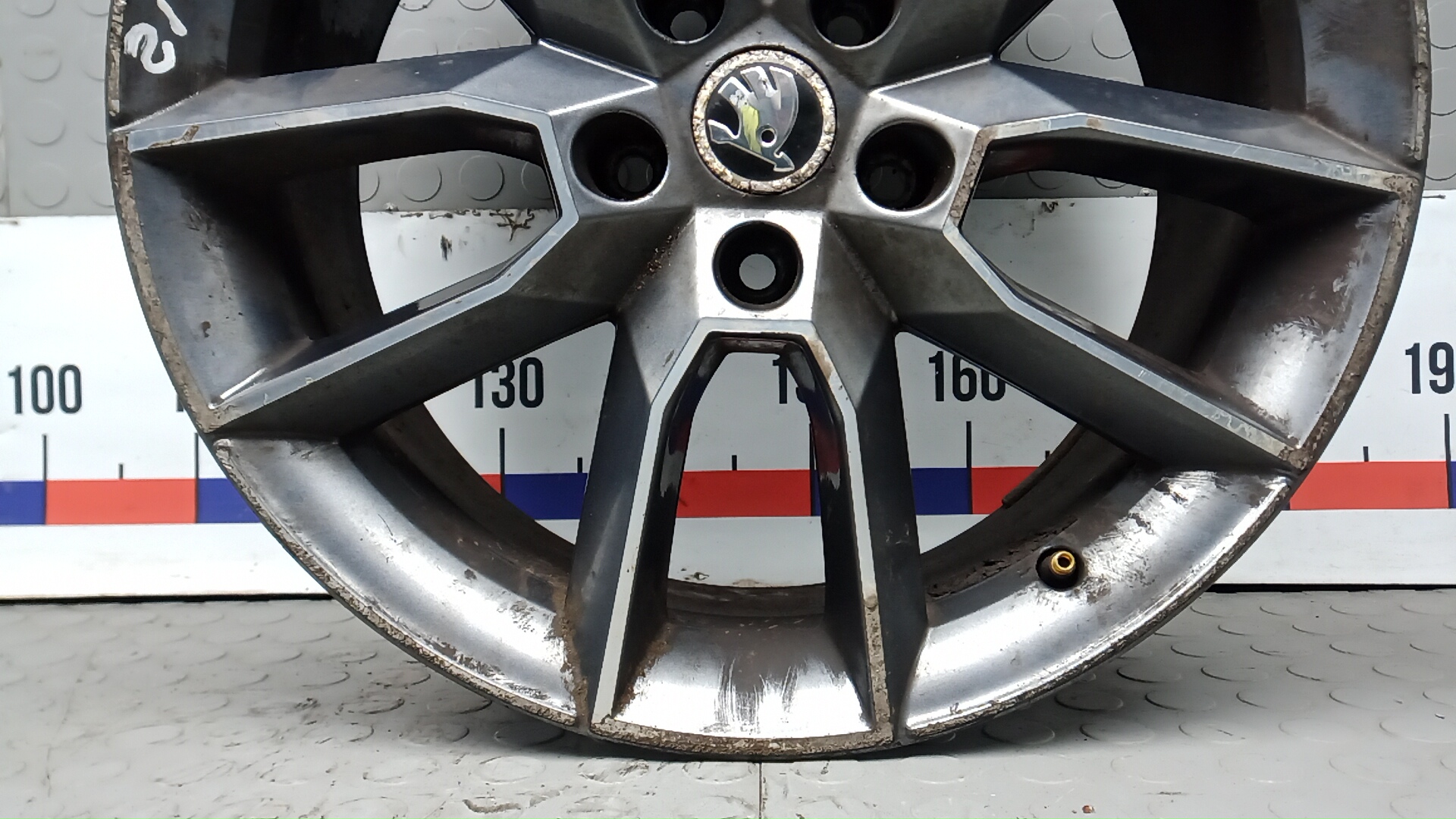 Диск колесный литой легкий сплав