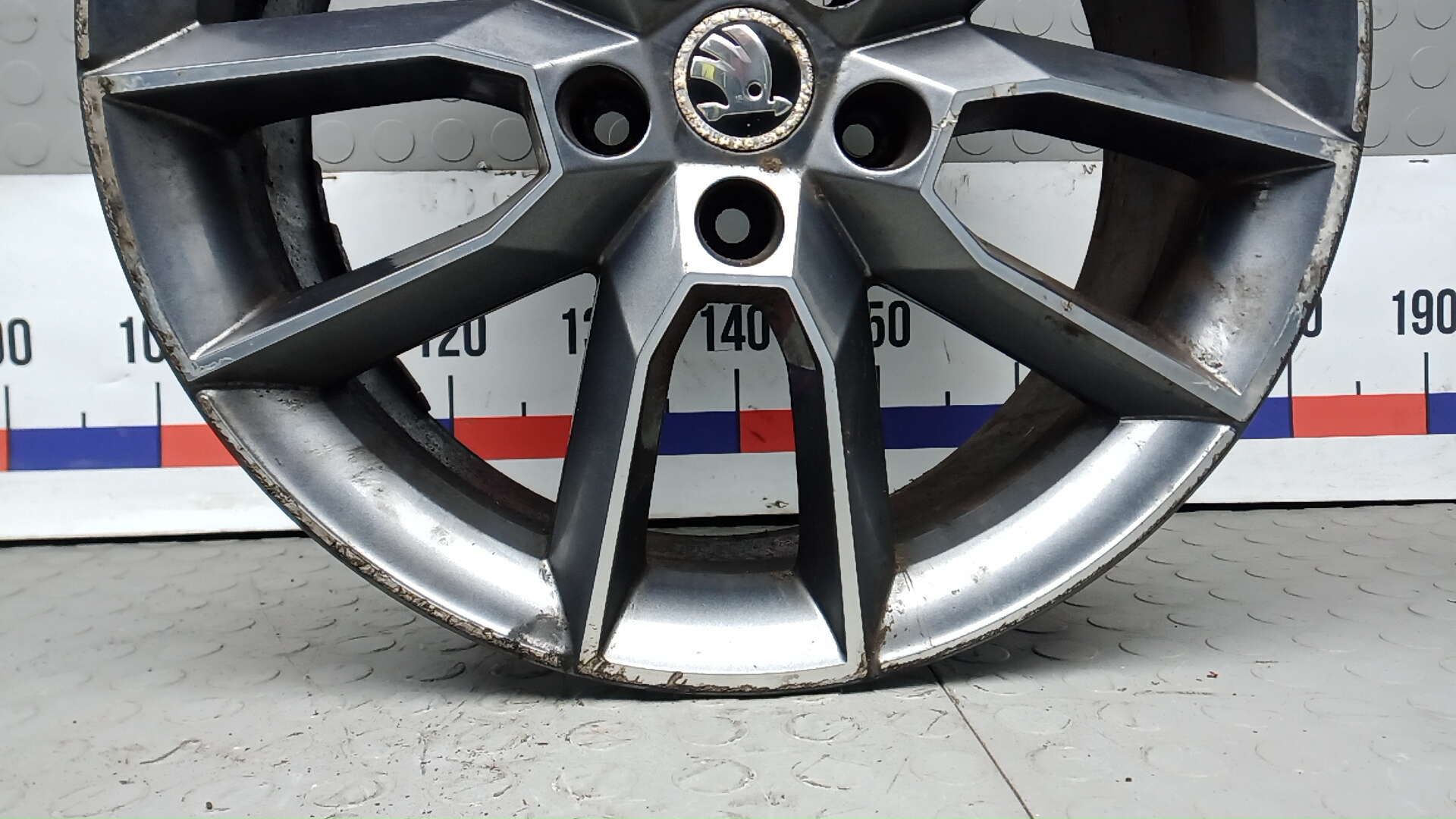 Диск колесный литой легкий сплав